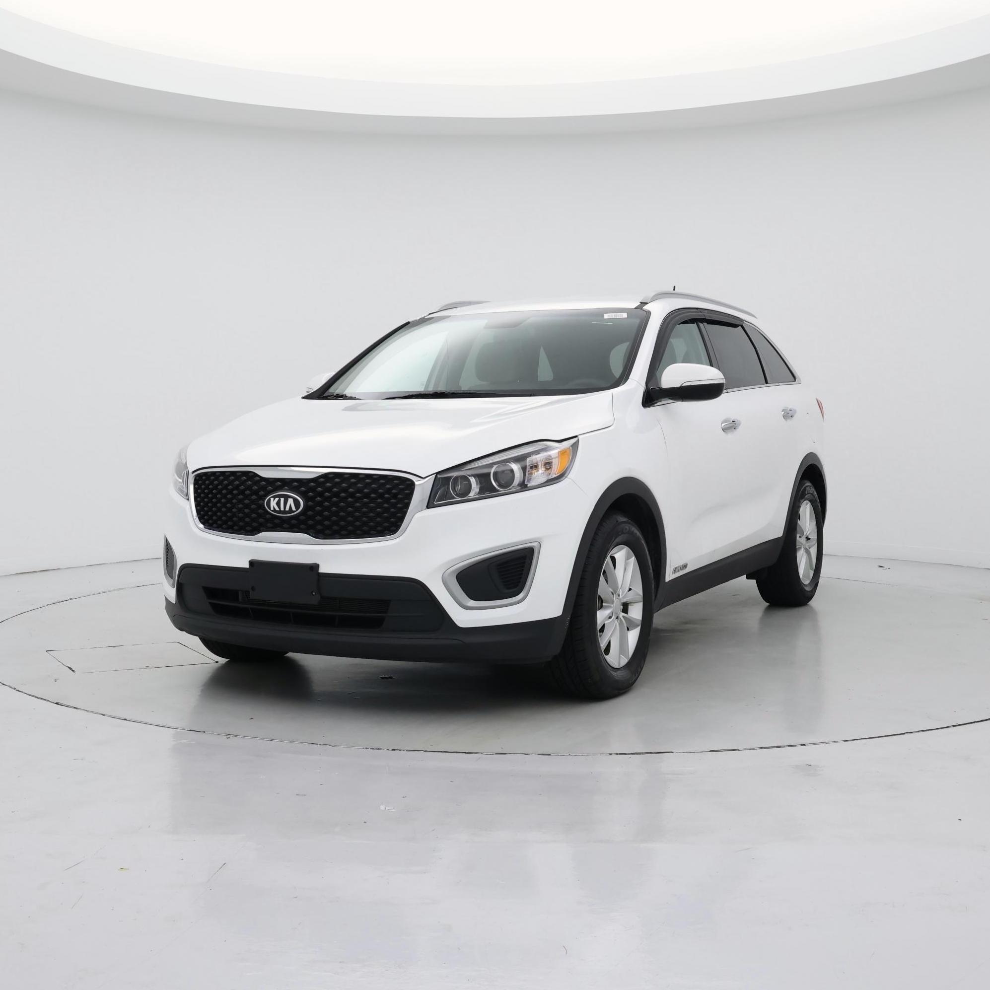 Thumbnail: 2017 Kia Sorento - 4