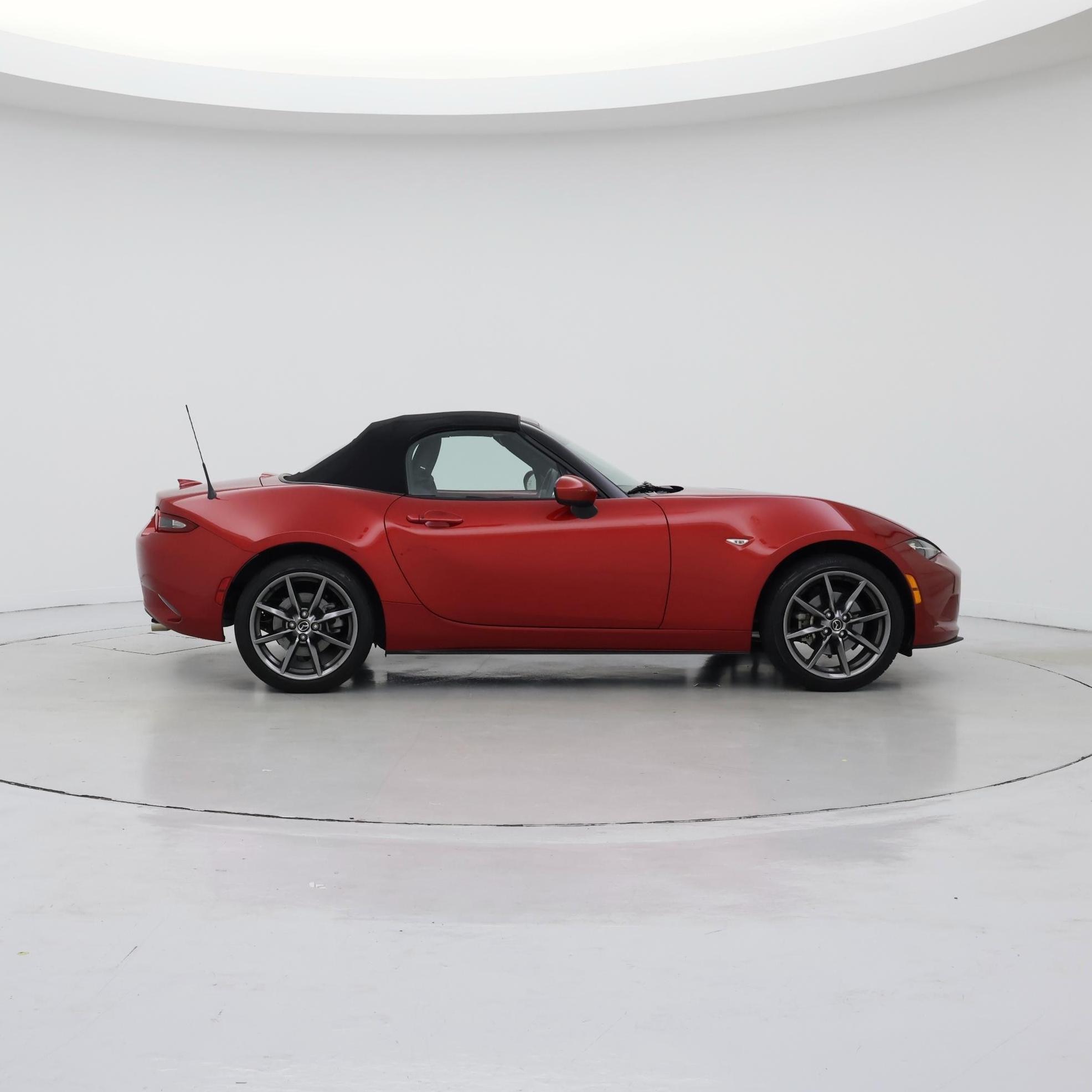 Thumbnail: 2016 Mazda MX-5 Miata - 7