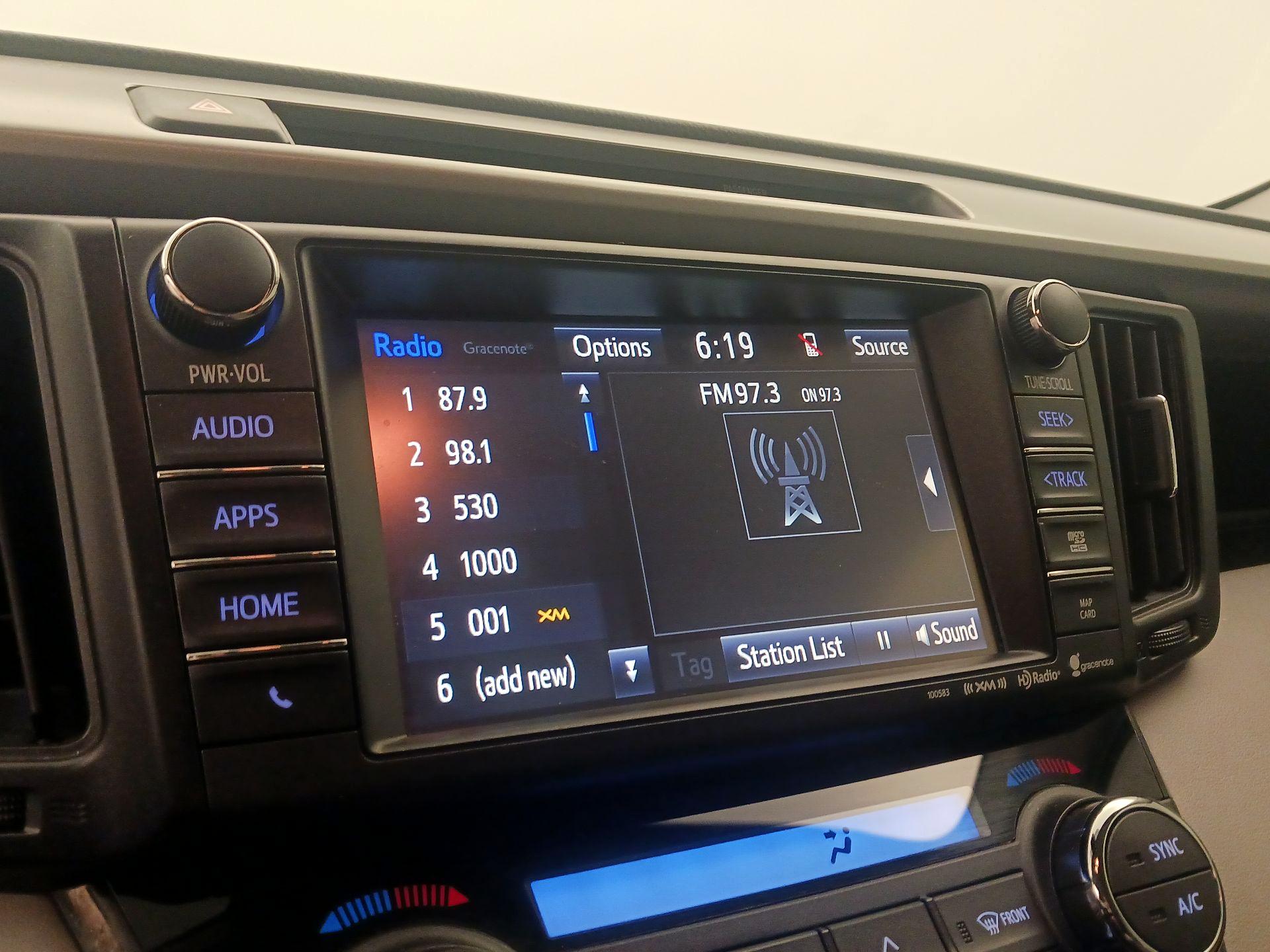 Thumbnail: 2016 Toyota RAV4 - 15