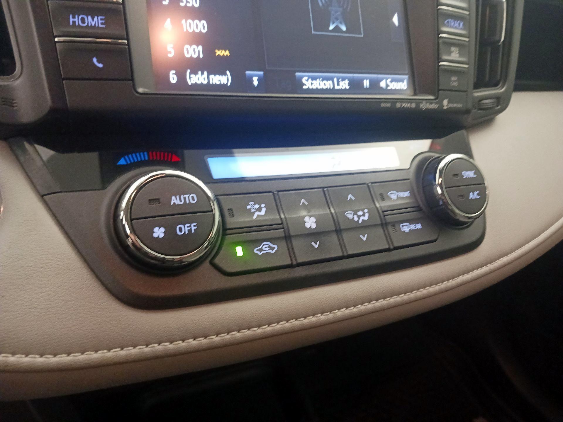 Thumbnail: 2016 Toyota RAV4 - 16