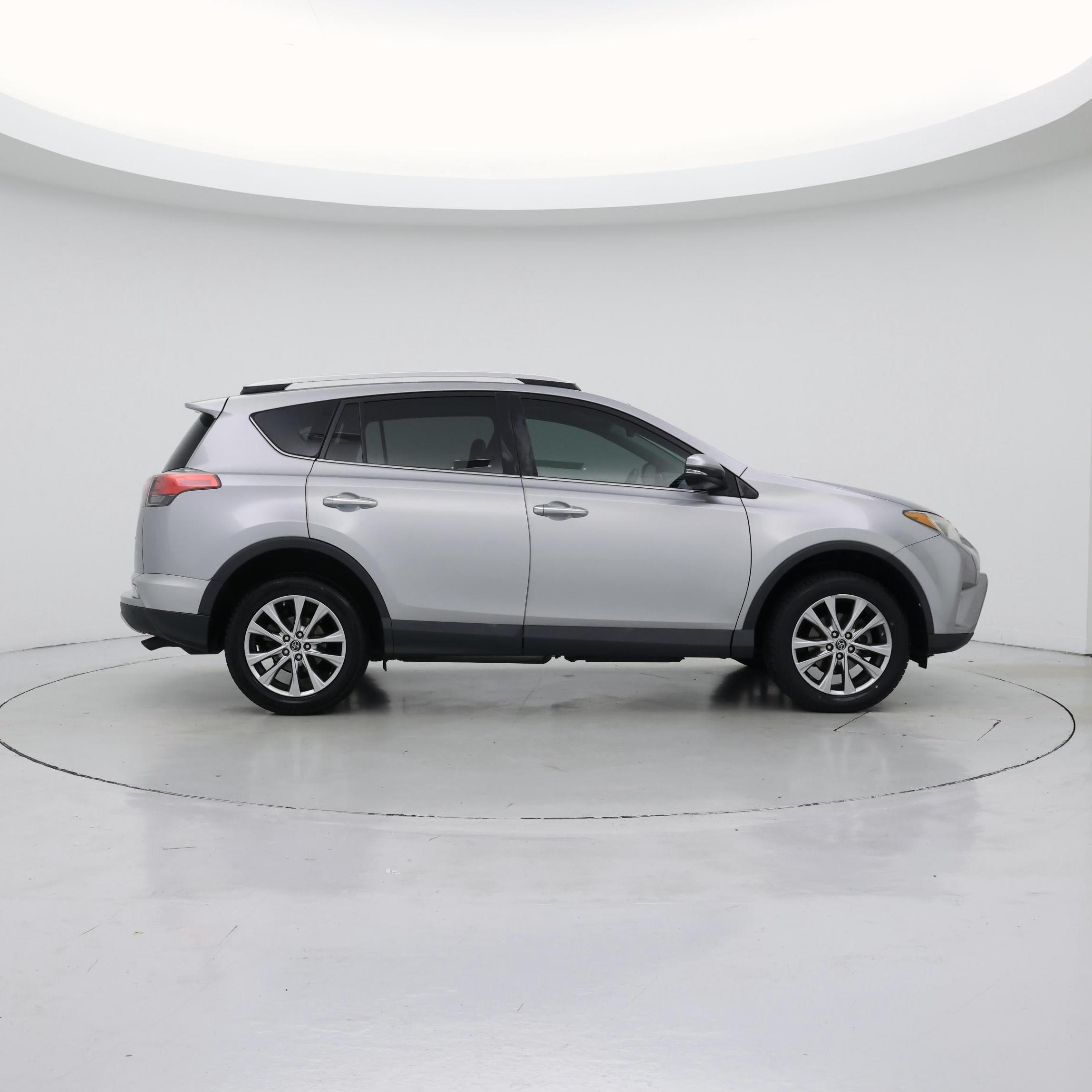Thumbnail: 2016 Toyota RAV4 - 7