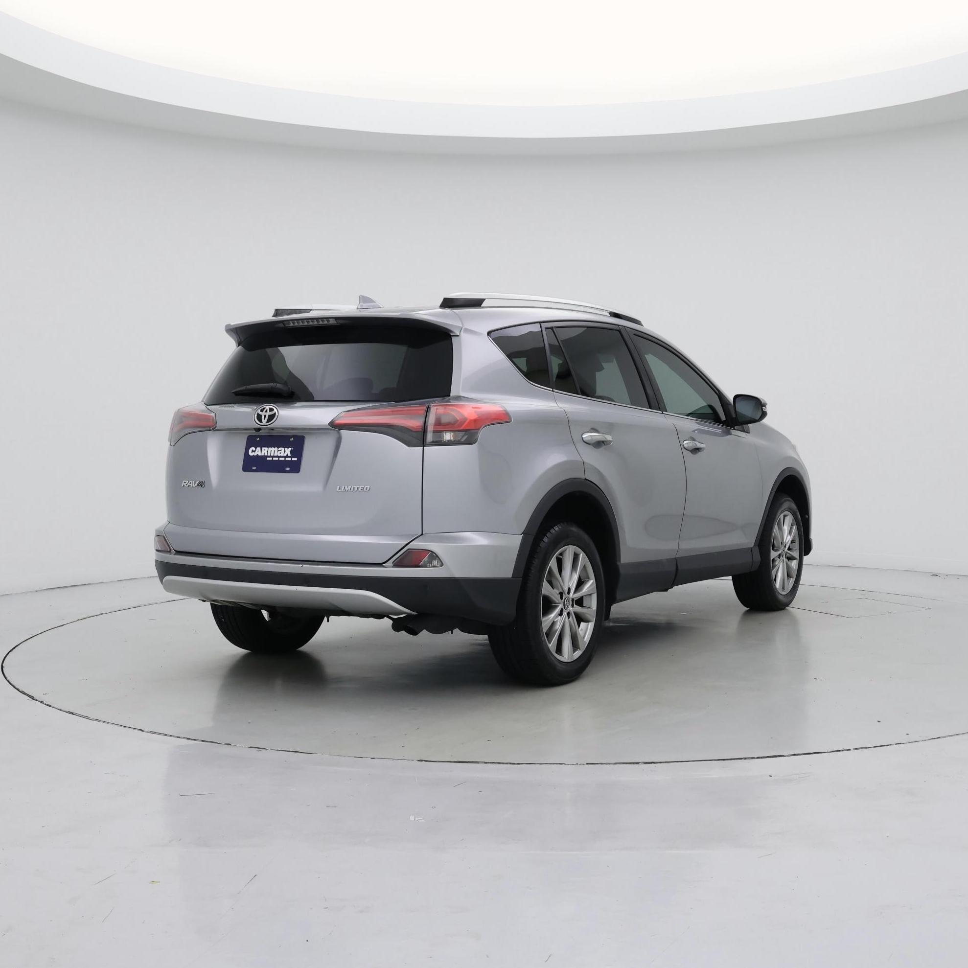 Thumbnail: 2016 Toyota RAV4 - 8