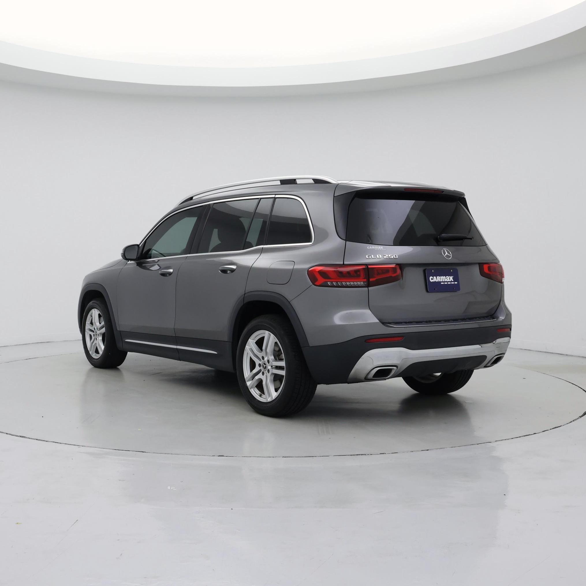 Thumbnail: 2020 Mercedes-Benz GLB - 2