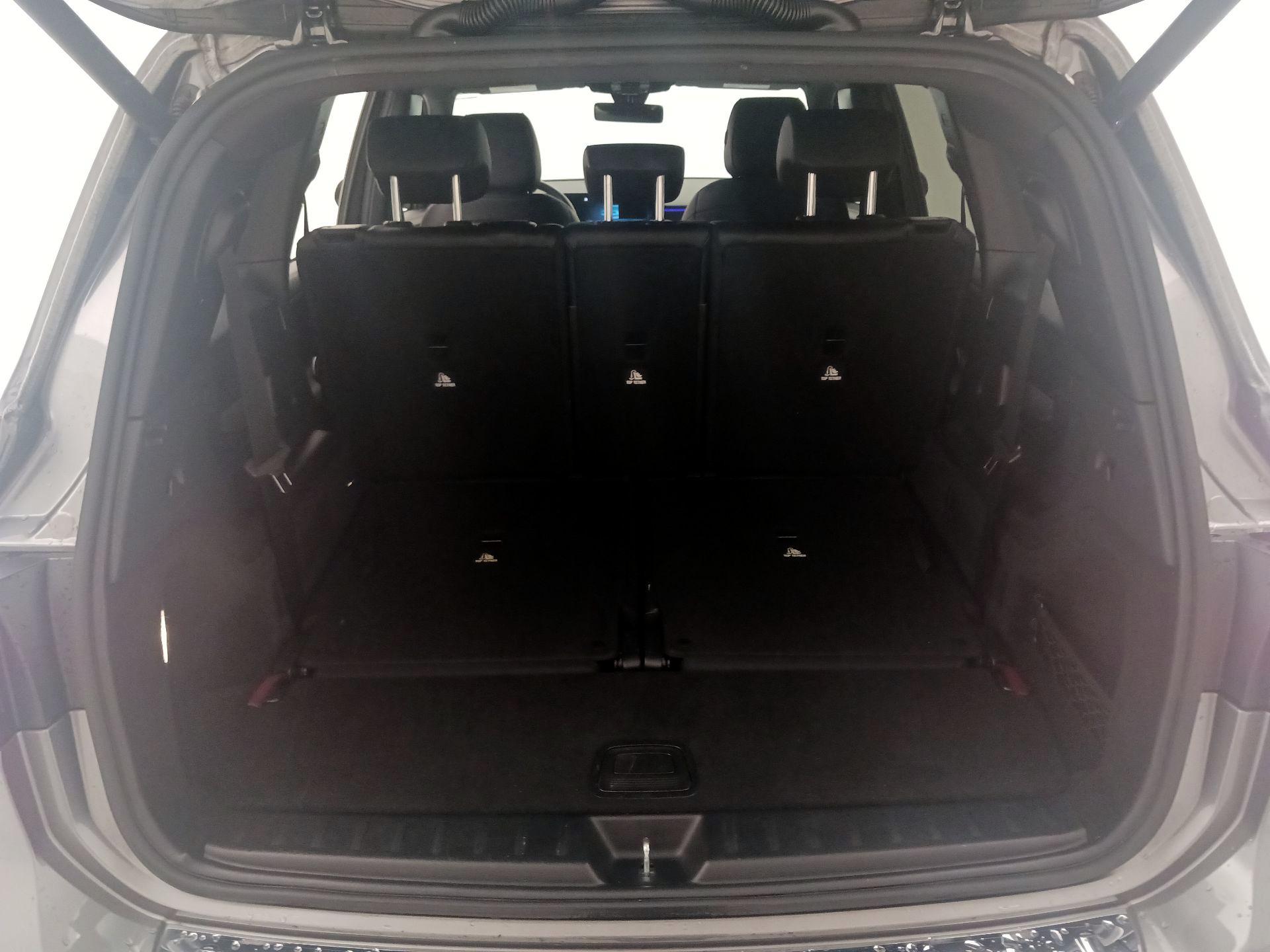 Thumbnail: 2020 Mercedes-Benz GLB - 20