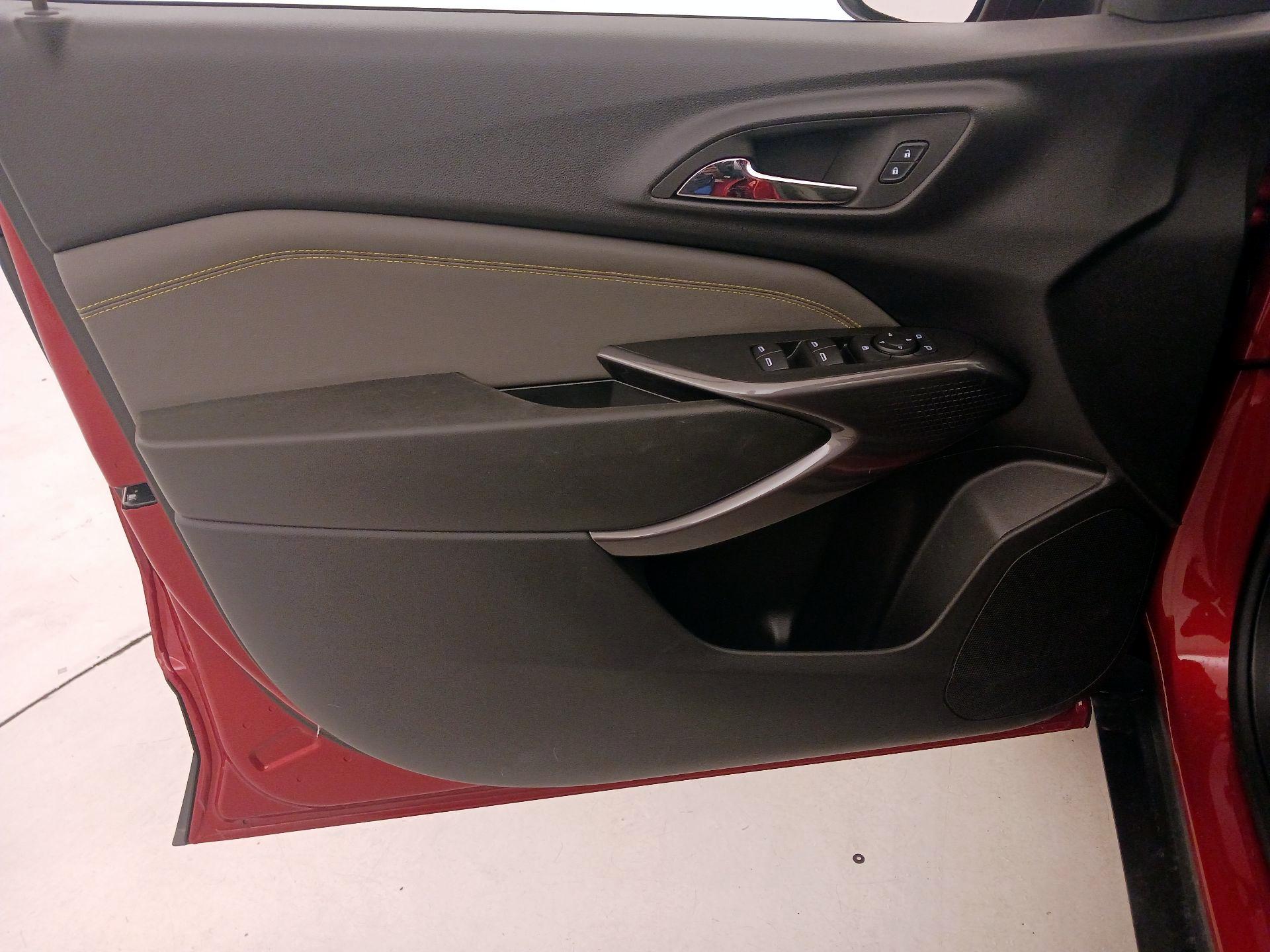 Thumbnail: 2024 Chevrolet Trax - 12