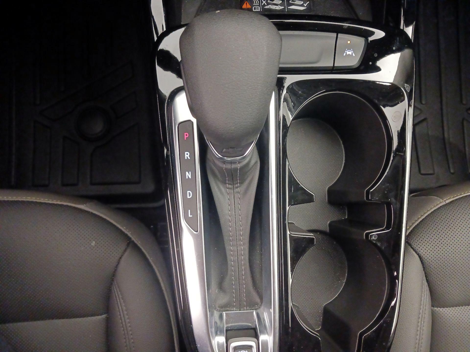 Thumbnail: 2024 Chevrolet Trax - 17