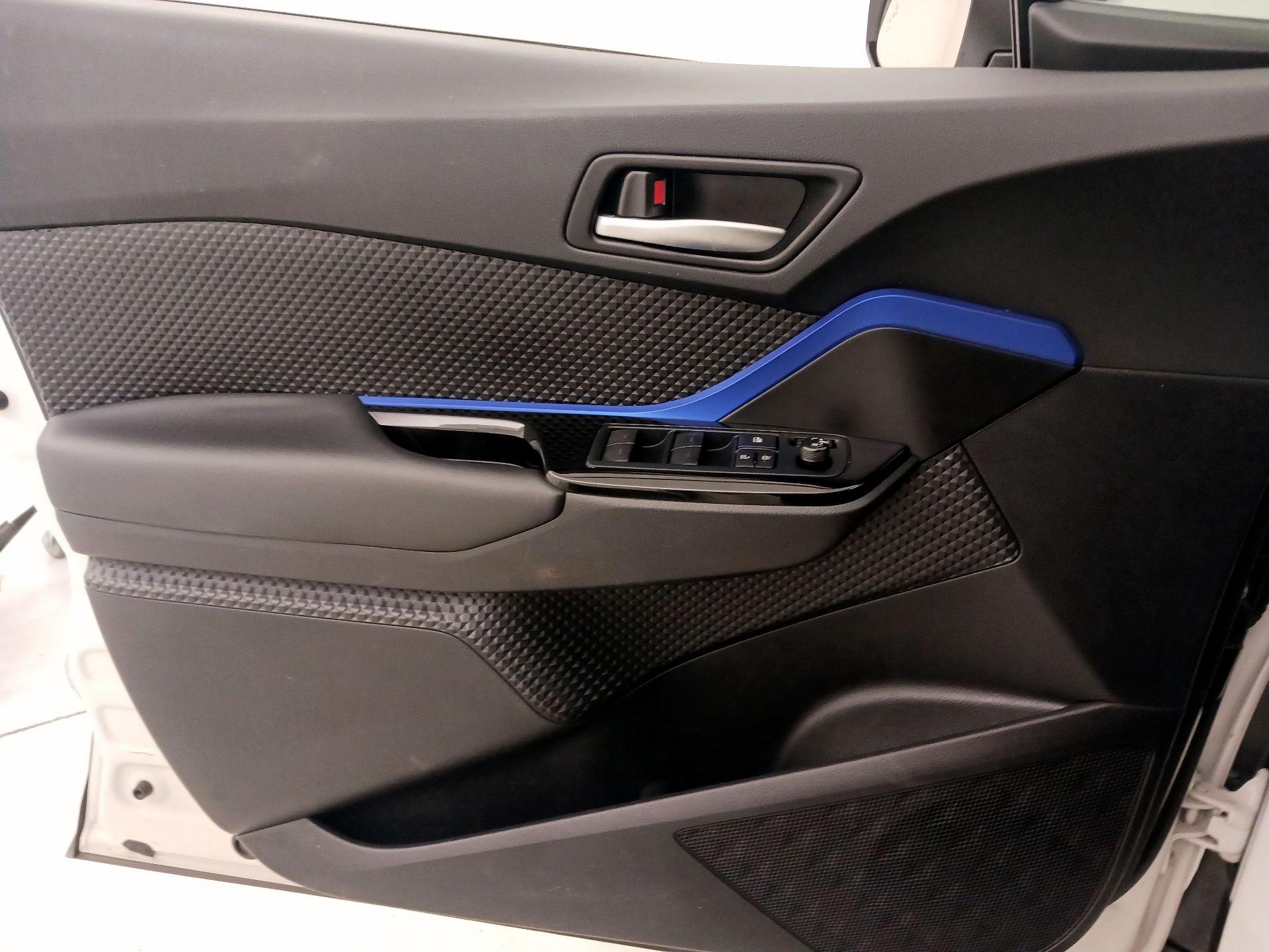 Thumbnail: 2020 Toyota C-HR - 12