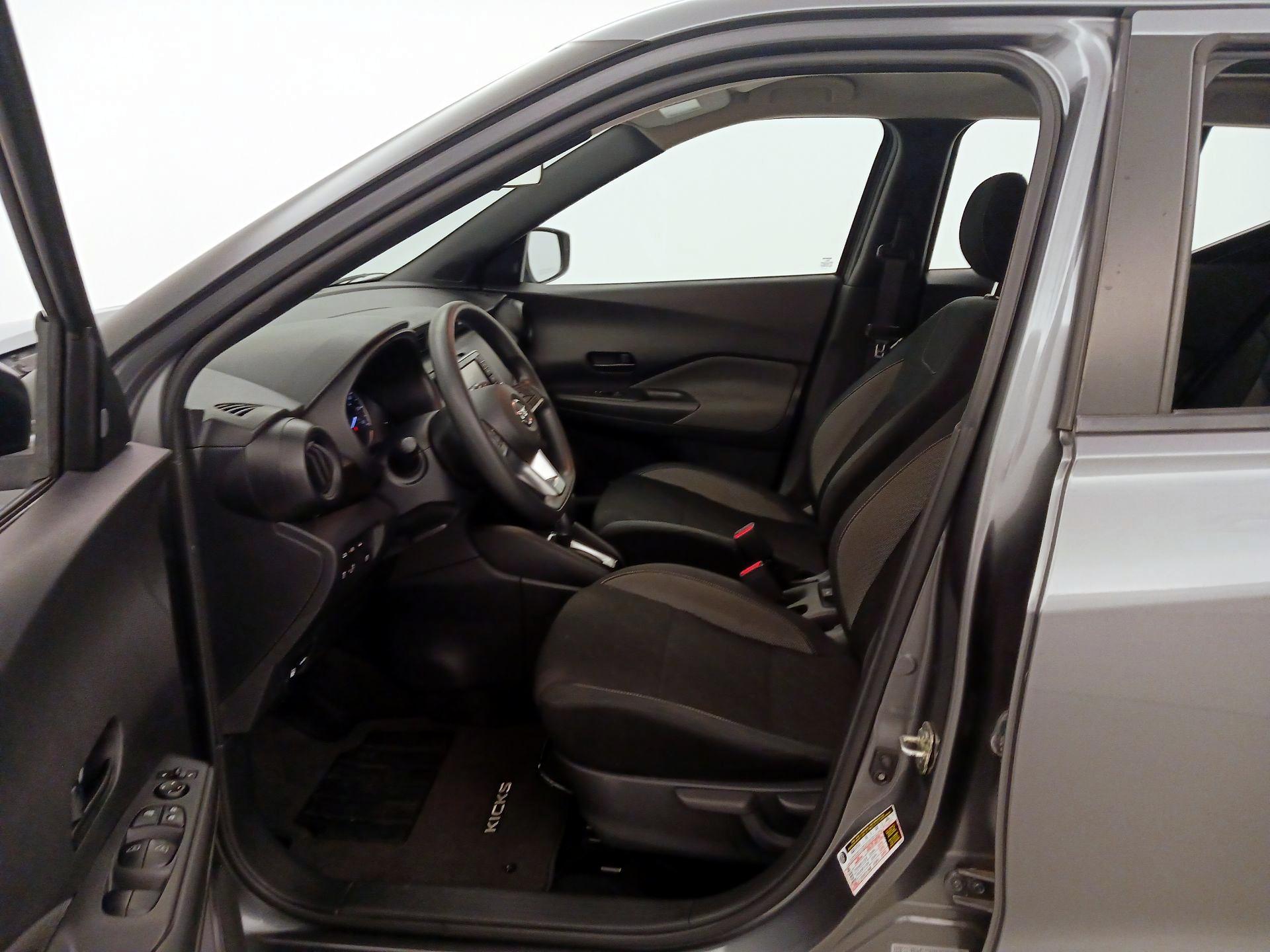 Thumbnail: 2020 Nissan Kicks - 11