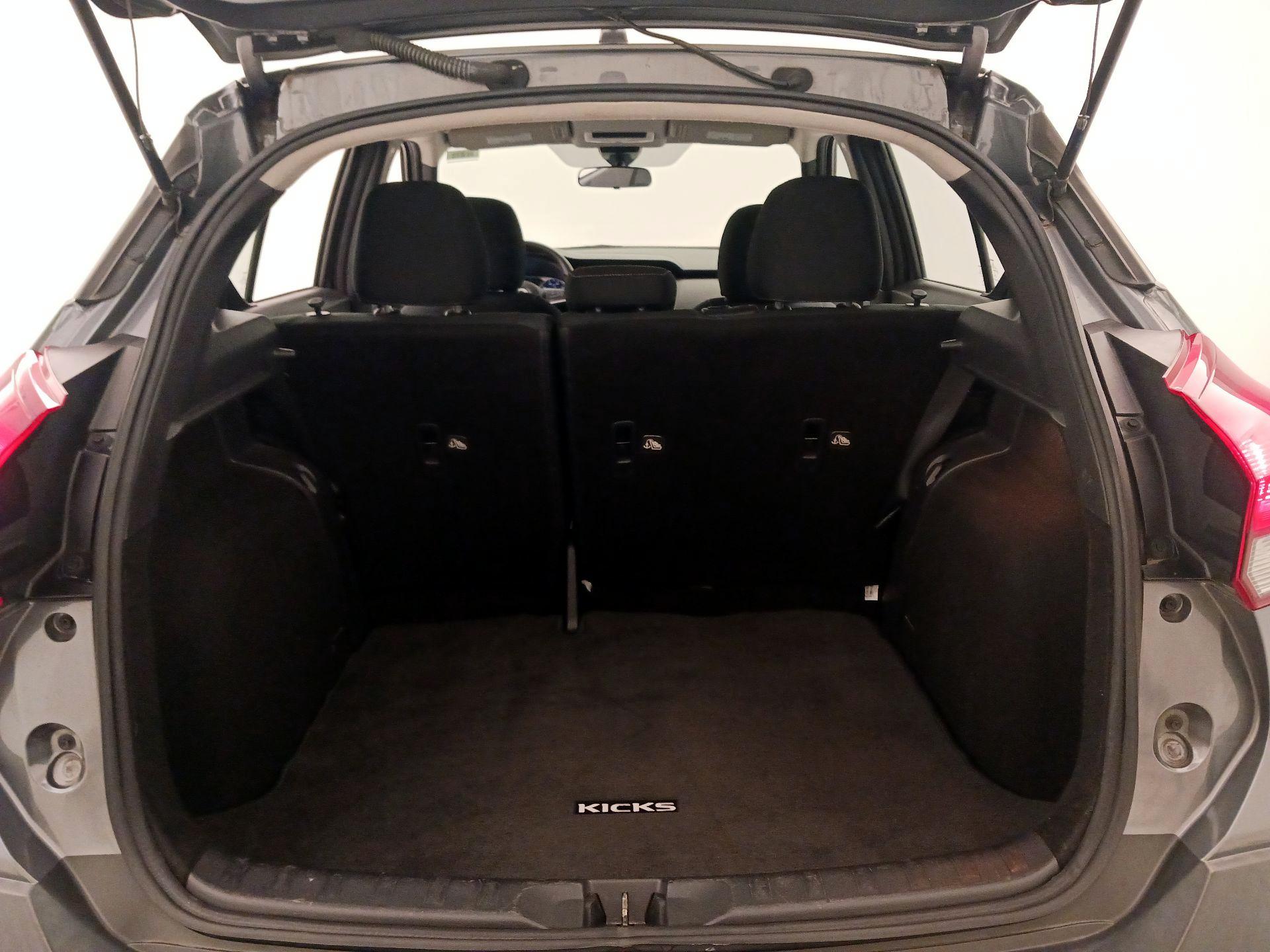 Thumbnail: 2020 Nissan Kicks - 20