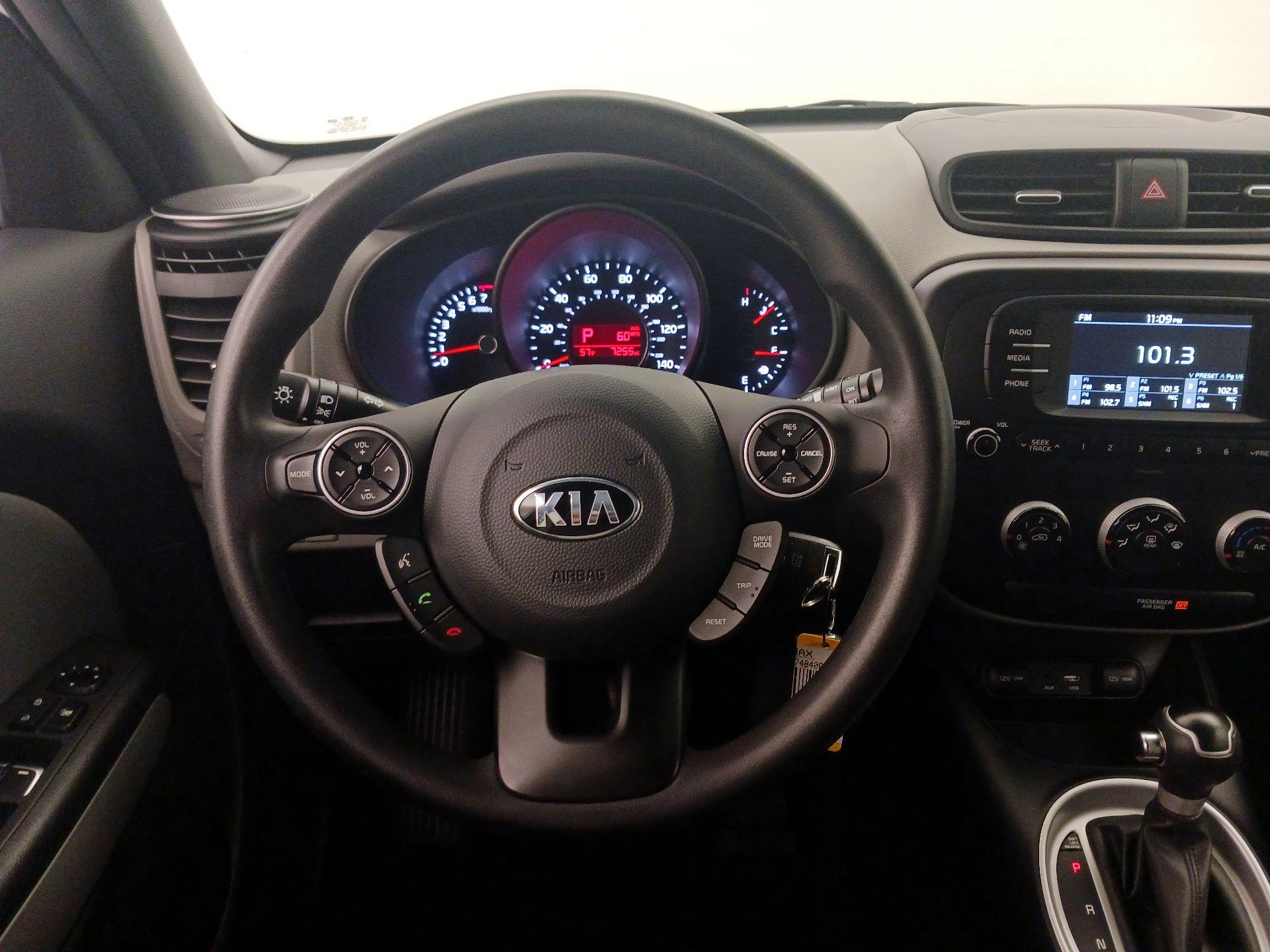 Thumbnail: 2017 Kia Soul - 10