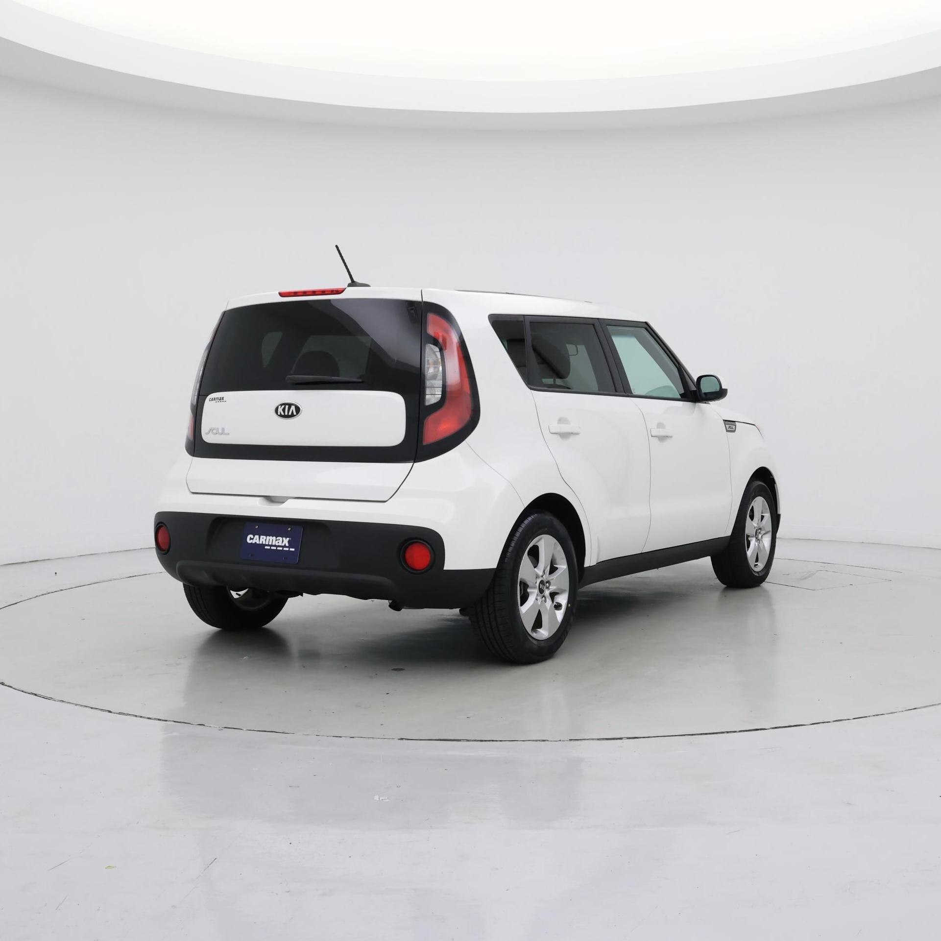 Thumbnail: 2017 Kia Soul - 8