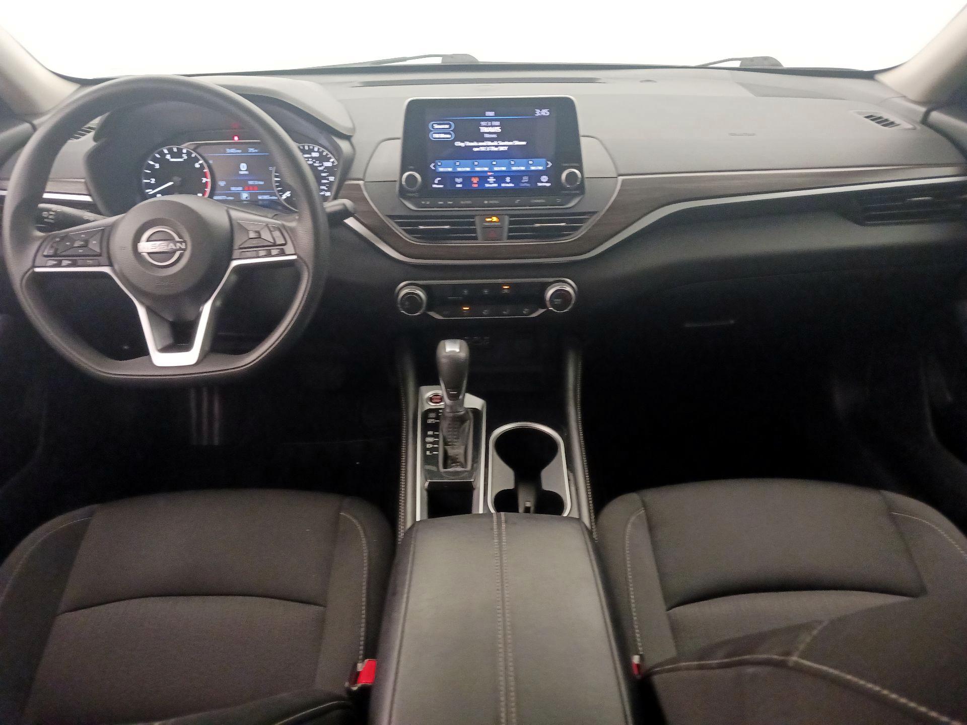 Thumbnail: 2023 Nissan Altima - 9