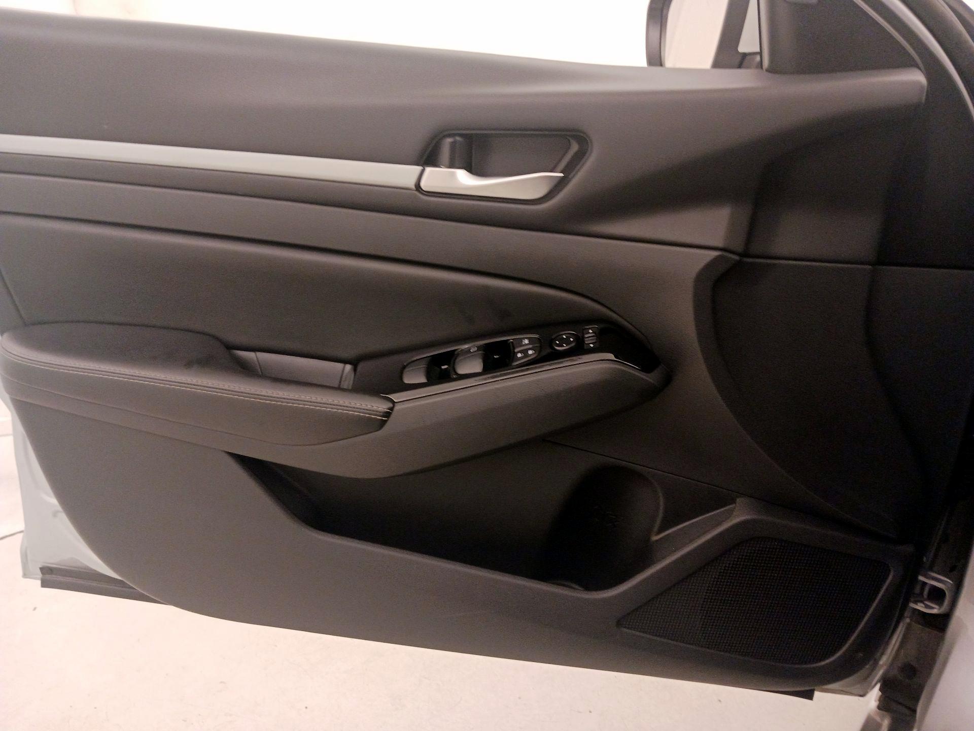 Thumbnail: 2023 Nissan Altima - 12