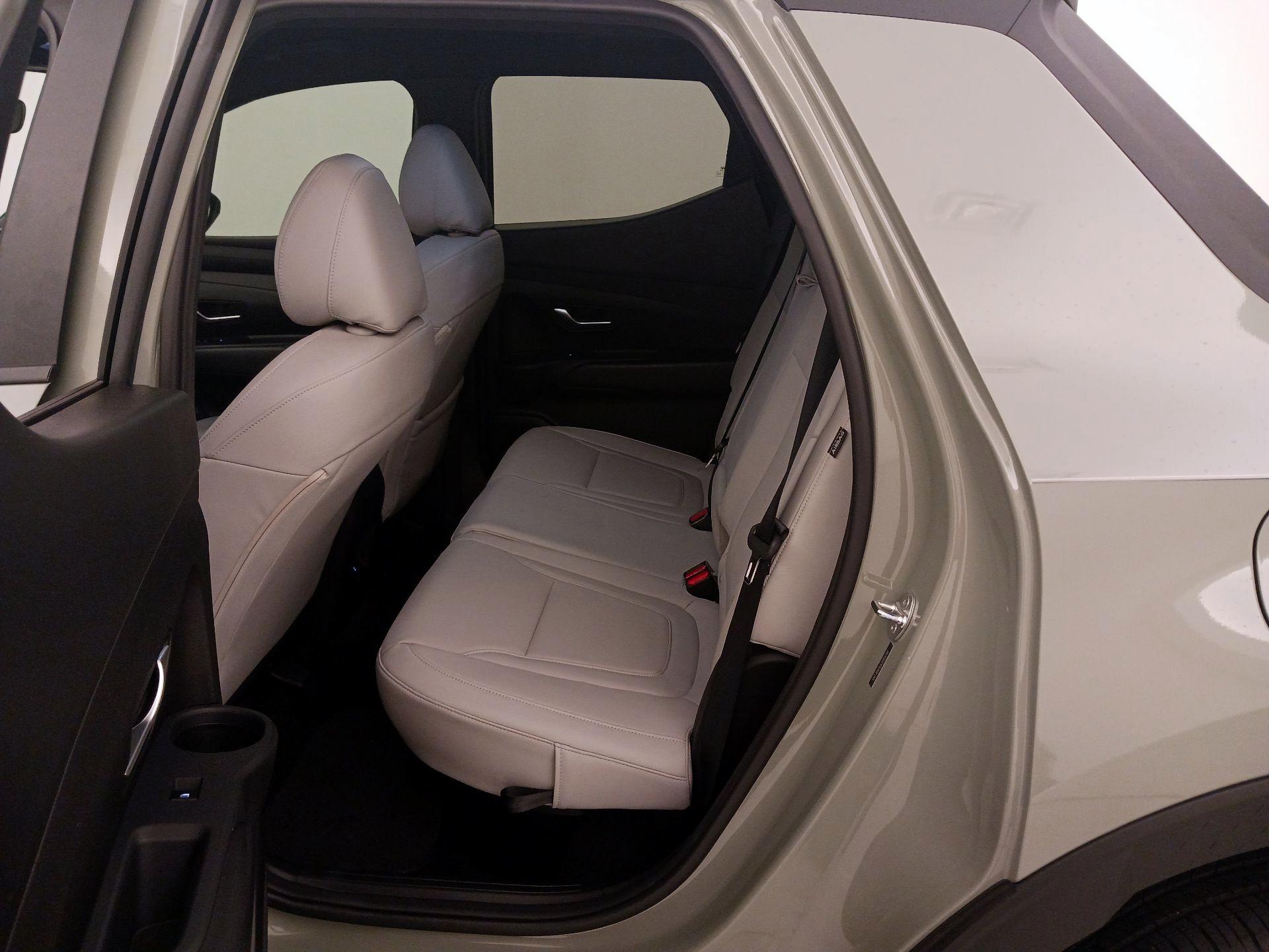 Thumbnail: 2025 Hyundai Santa Cruz - 19