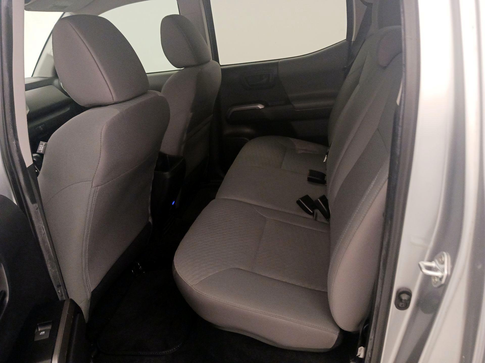 Thumbnail: 2022 Toyota Tacoma - 19