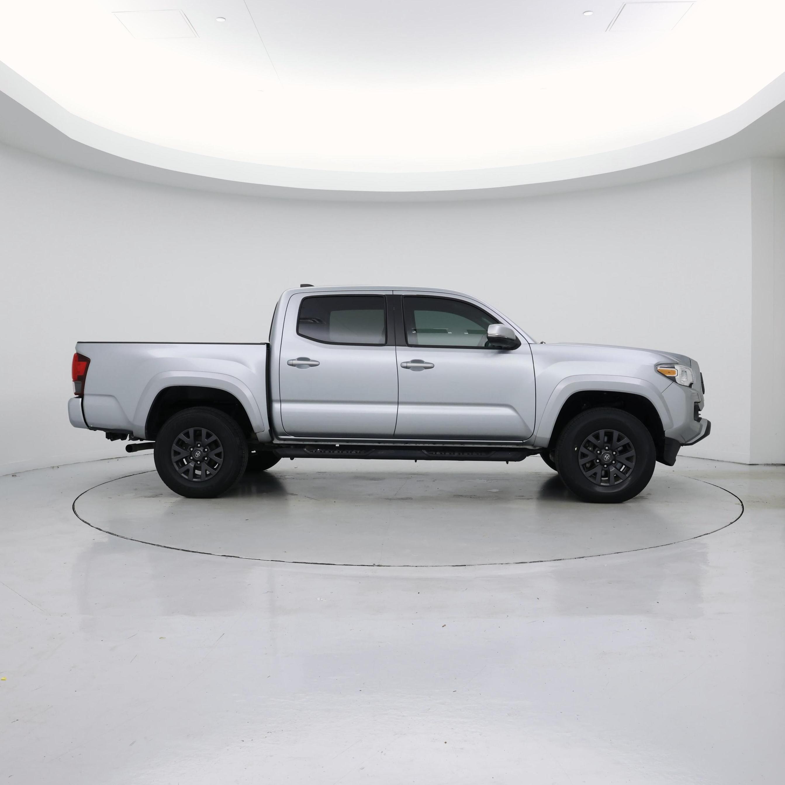 Thumbnail: 2022 Toyota Tacoma - 7