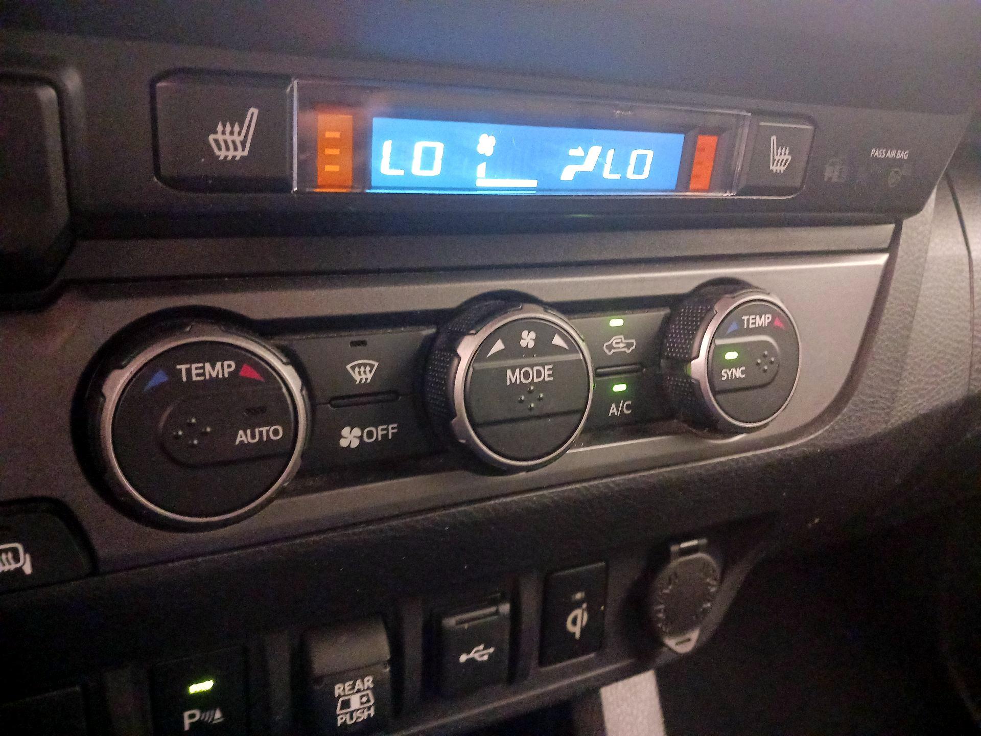 Thumbnail: 2022 Toyota Tacoma - 17