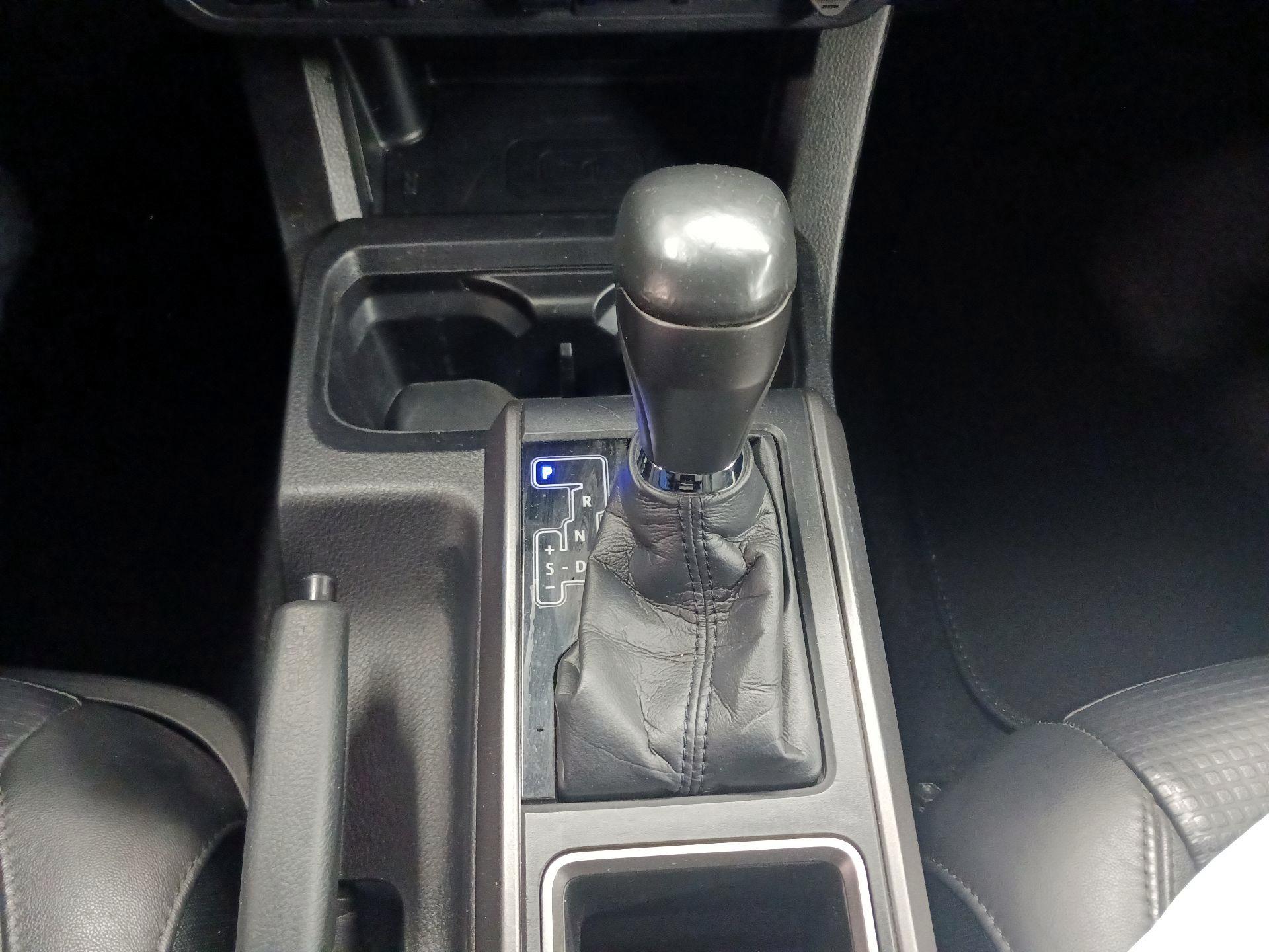 Thumbnail: 2022 Toyota Tacoma - 18