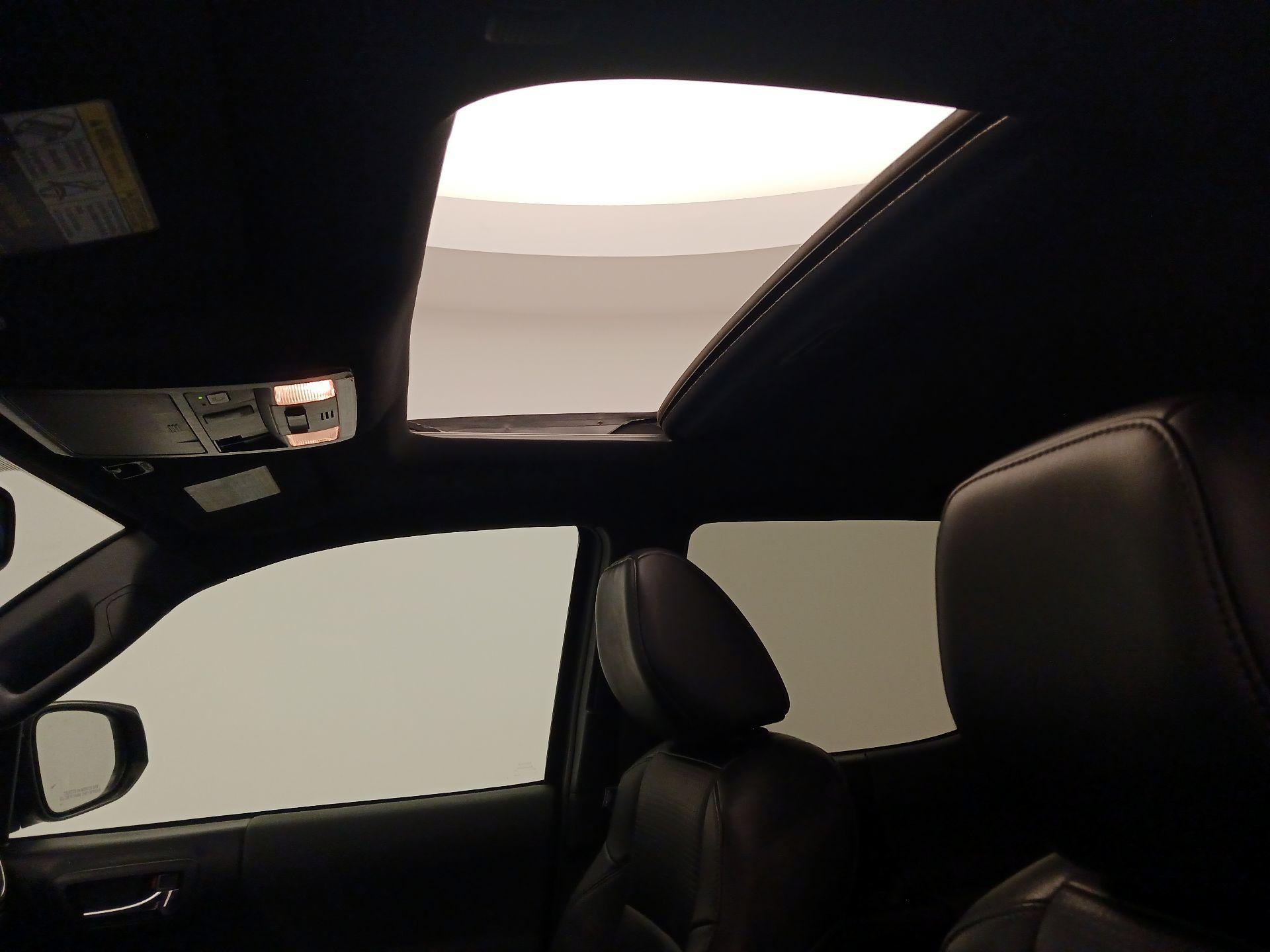 Thumbnail: 2022 Toyota Tacoma - 20