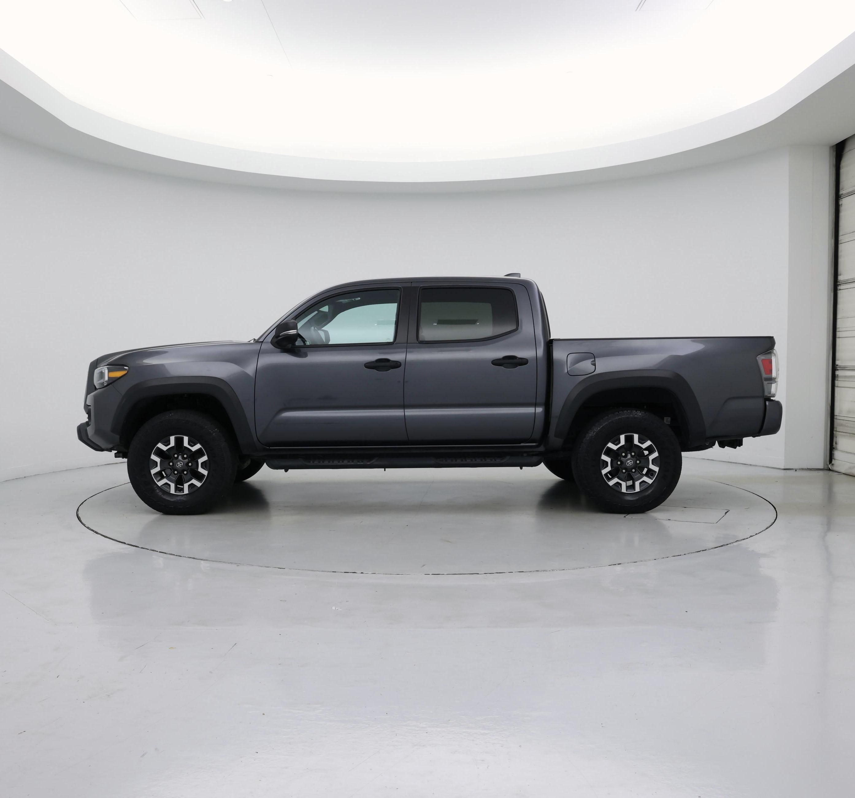 Thumbnail: 2022 Toyota Tacoma - 3