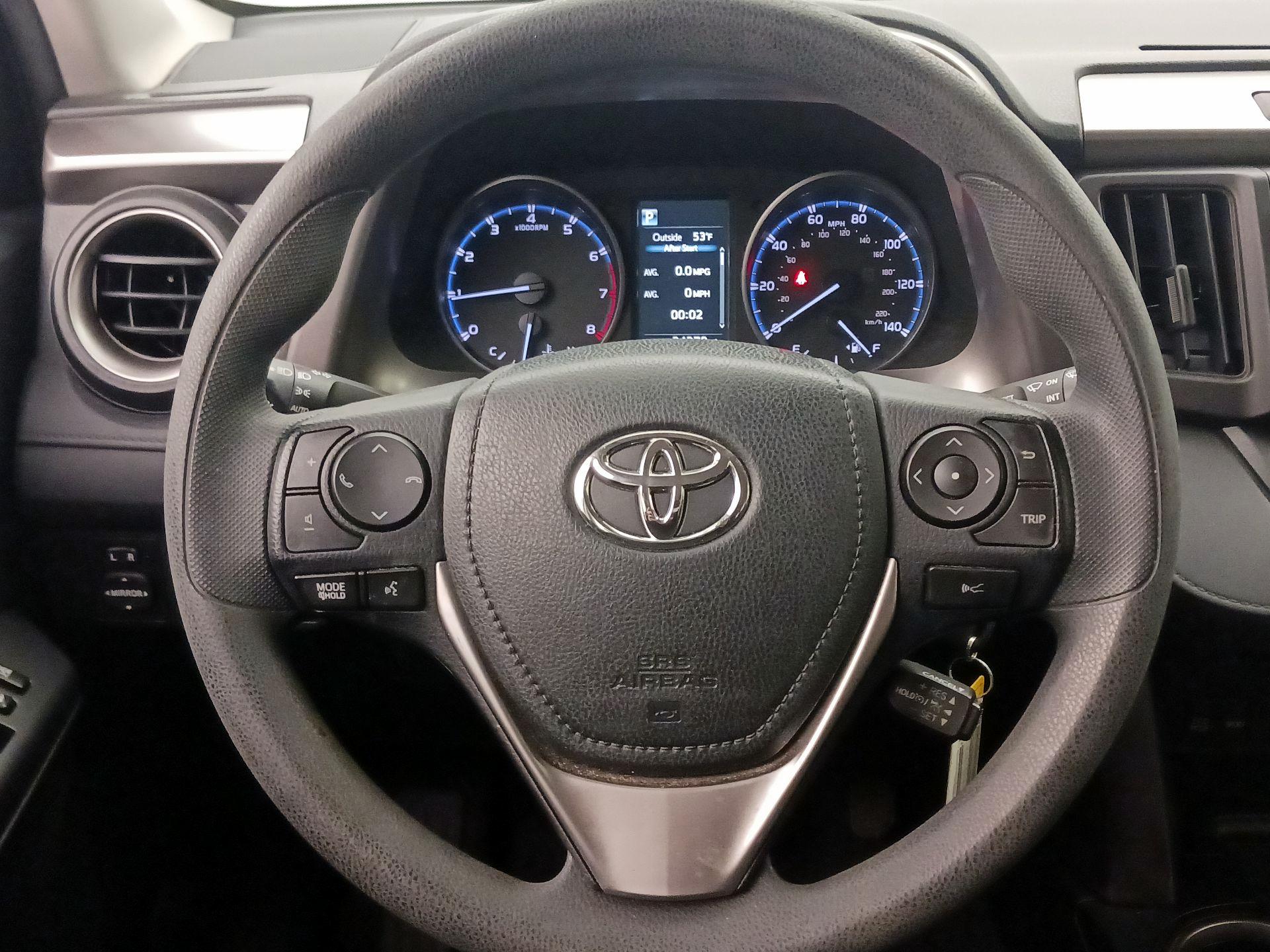 Thumbnail: 2018 Toyota RAV4 - 10