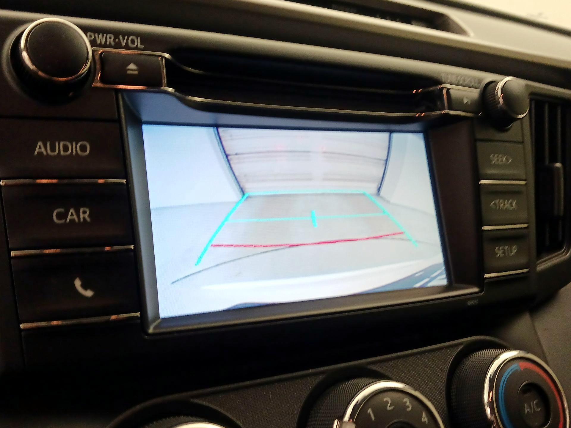 Thumbnail: 2018 Toyota RAV4 - 14