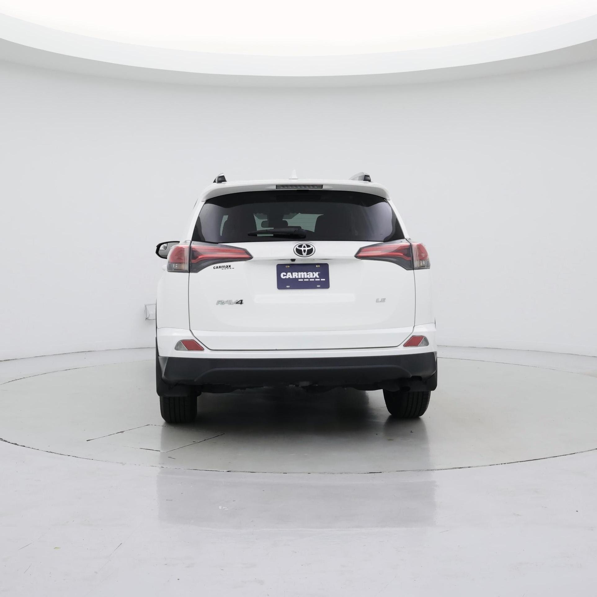 Thumbnail: 2018 Toyota RAV4 - 6