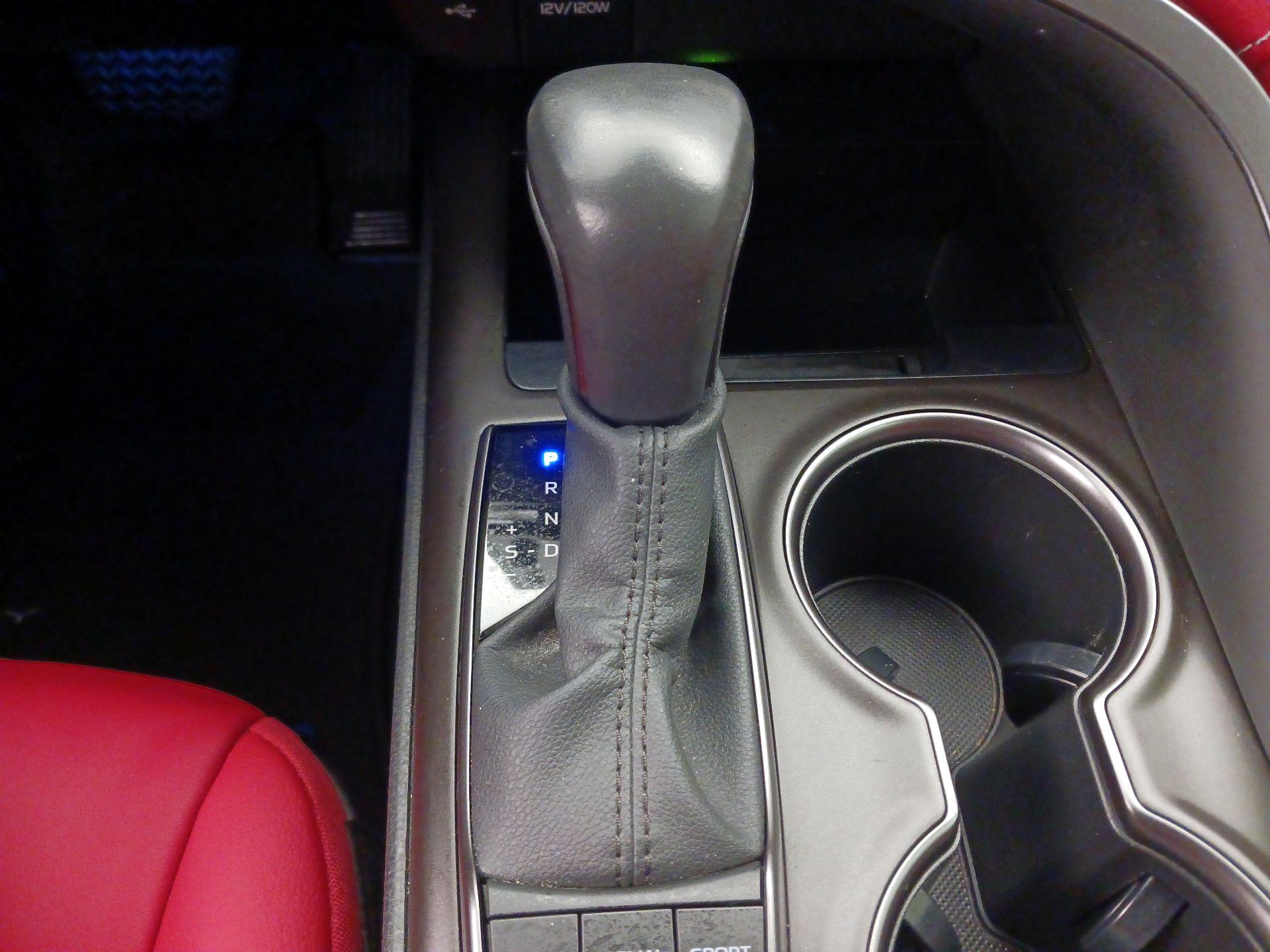 Thumbnail: 2021 Toyota Camry - 17