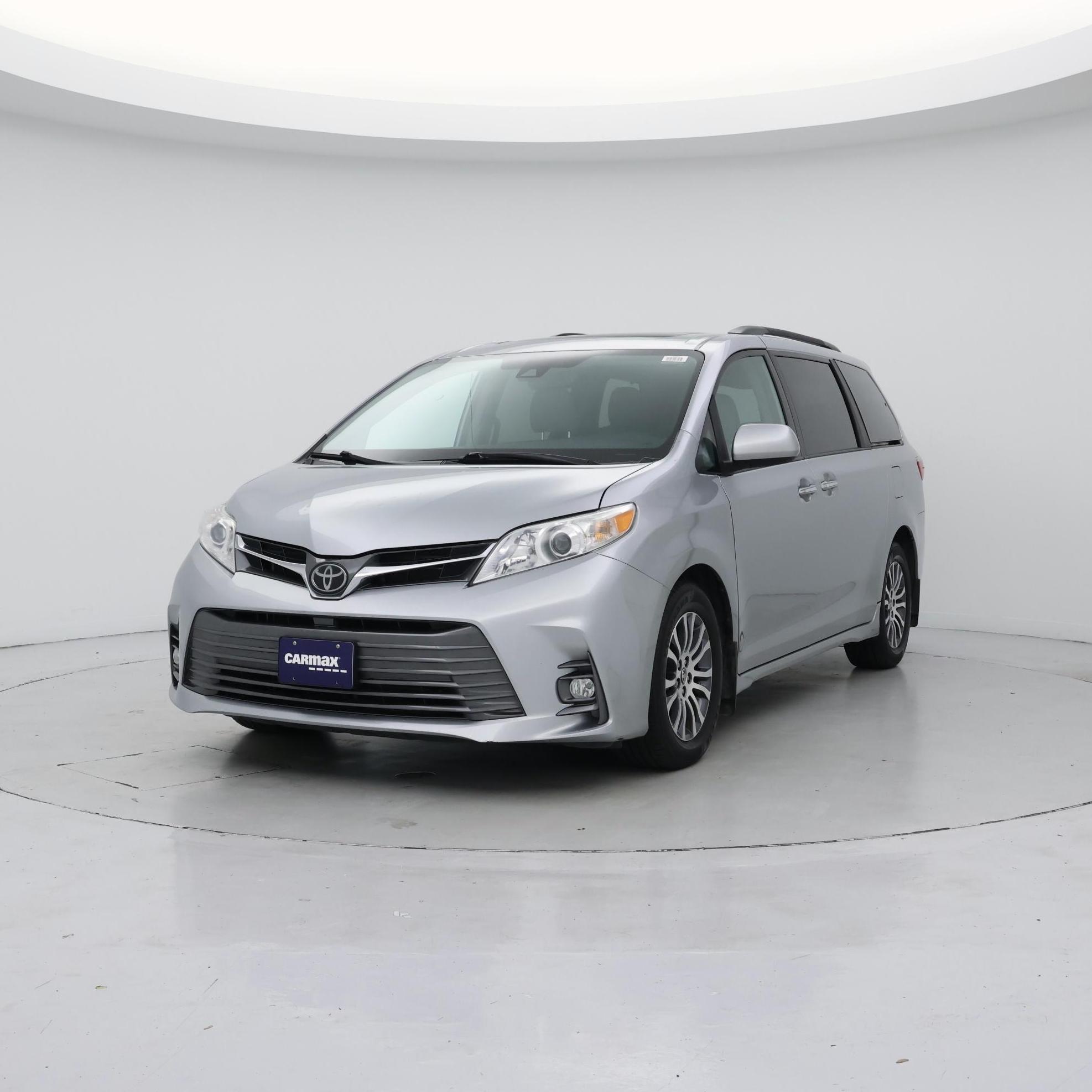 Thumbnail: 2020 Toyota Sienna - 4