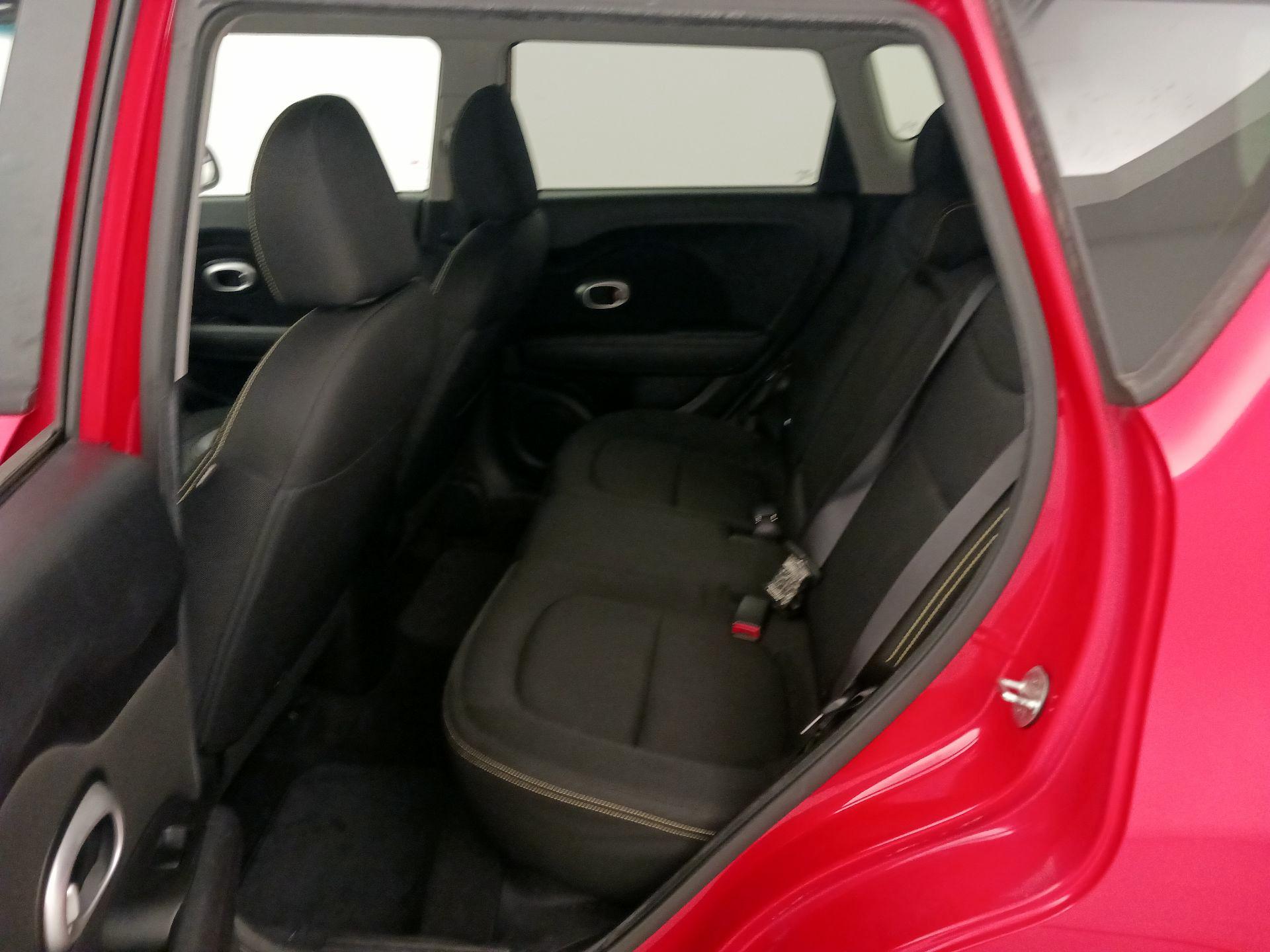 Thumbnail: 2016 Kia Soul - 19