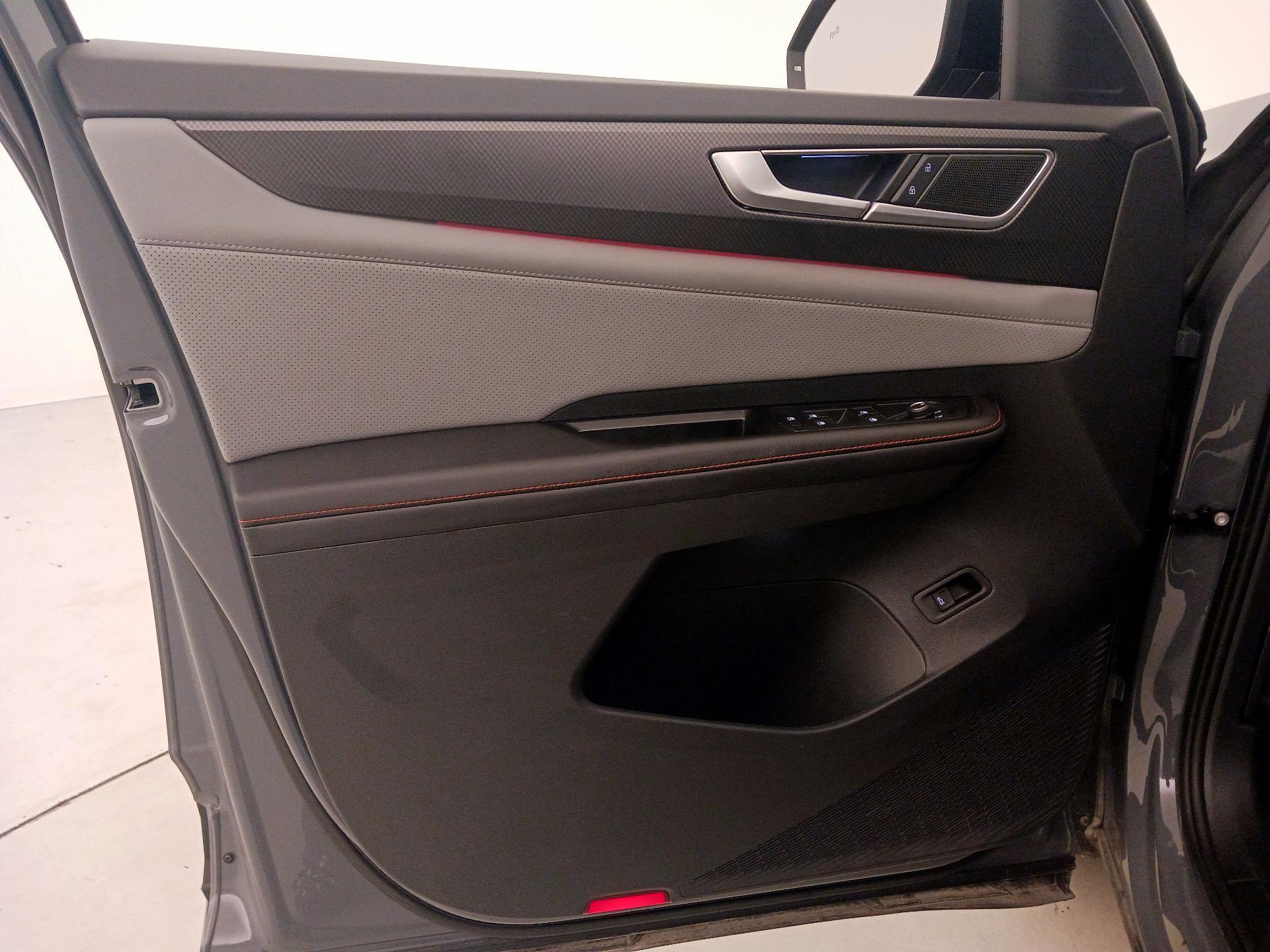 Thumbnail: 2024 Volkswagen Atlas - 12