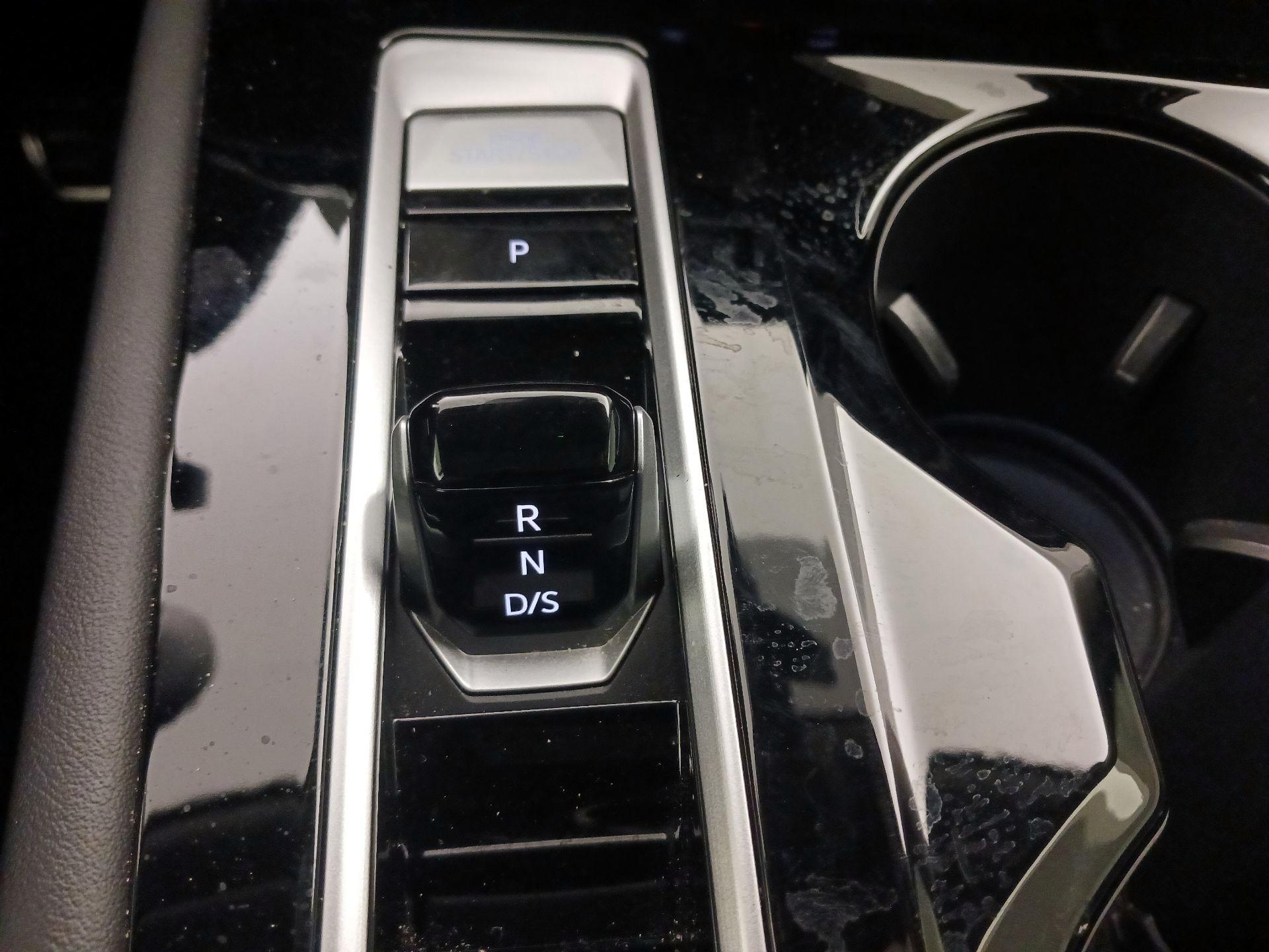 Thumbnail: 2024 Volkswagen Atlas - 17