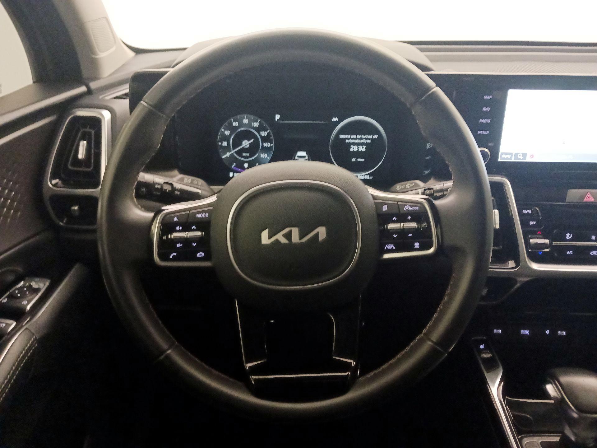 Thumbnail: 2023 Kia Sorento - 10