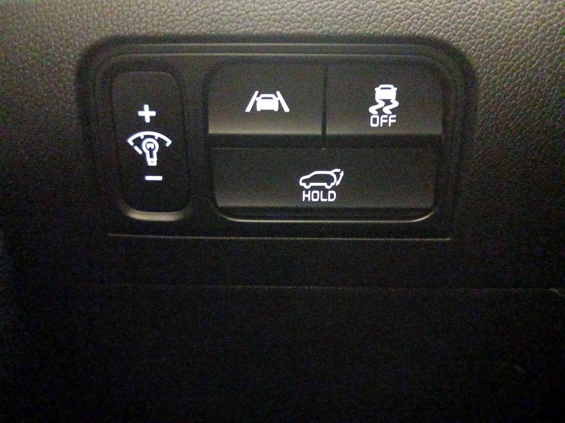 Thumbnail: 2023 Kia Sorento - 13