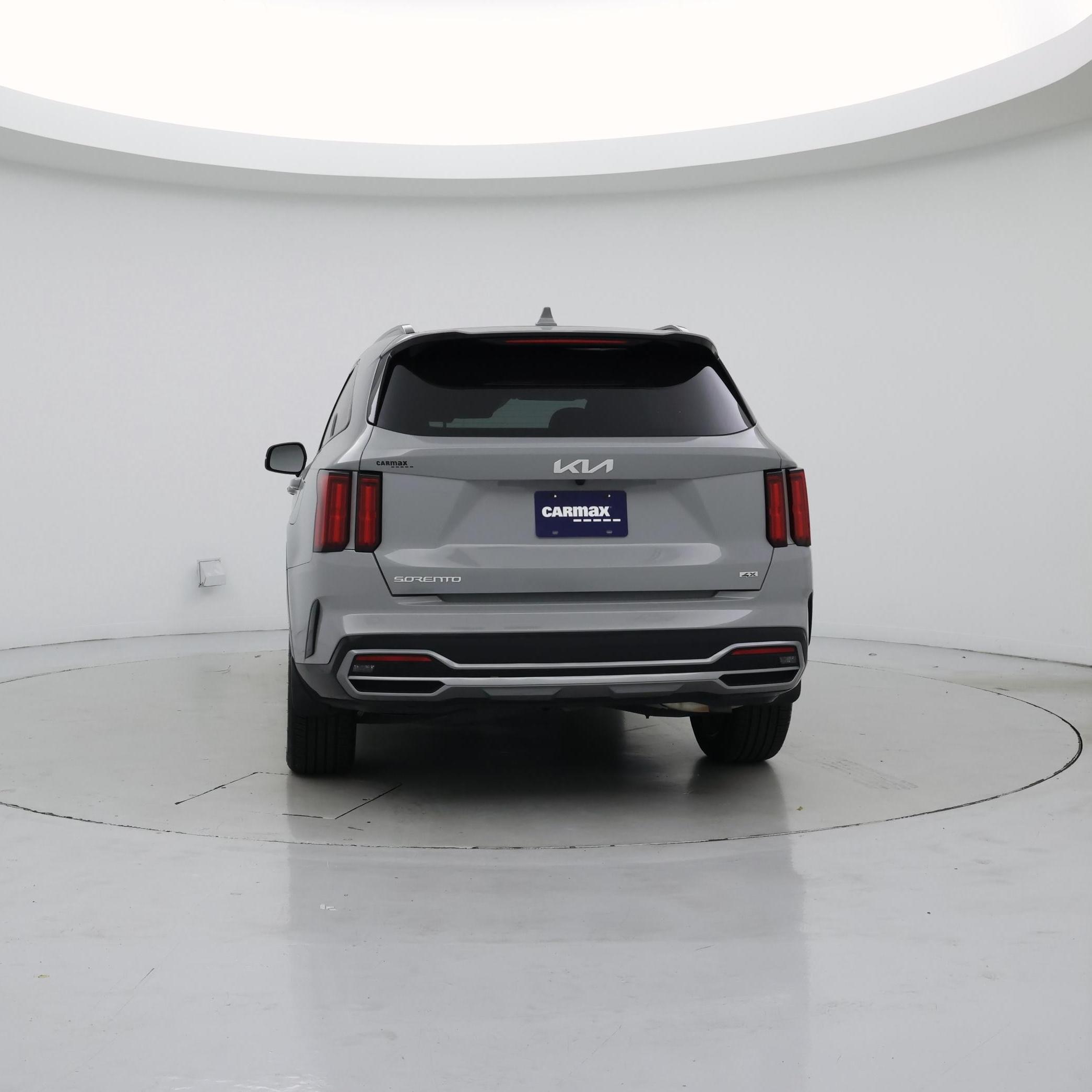 Thumbnail: 2023 Kia Sorento - 6