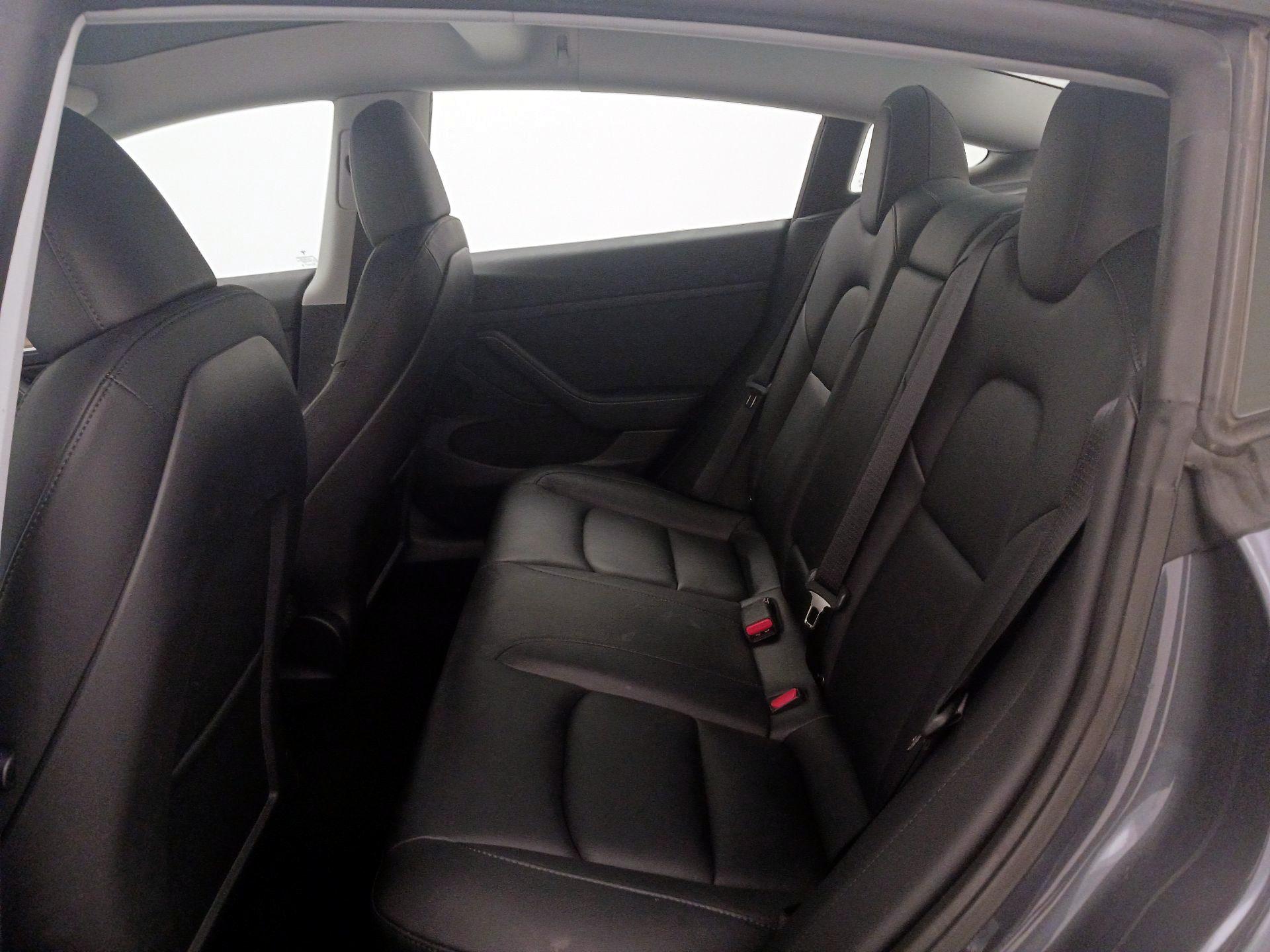 Thumbnail: 2023 Tesla Model 3 - 18