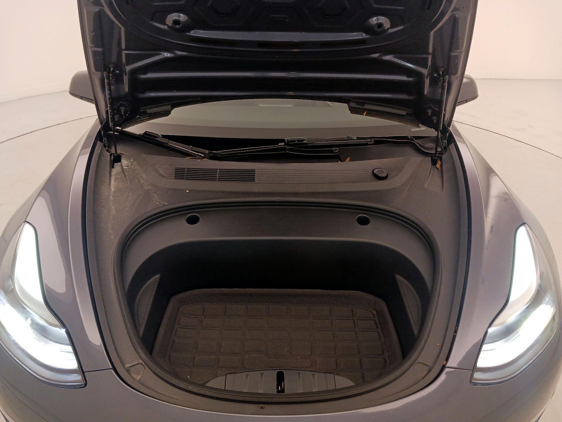 Thumbnail: 2023 Tesla Model 3 - 20