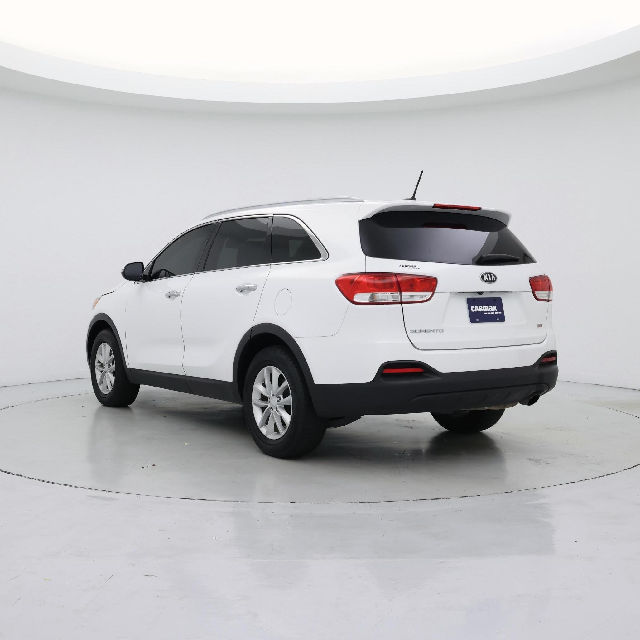 Thumbnail: 2017 Kia Sorento - 2