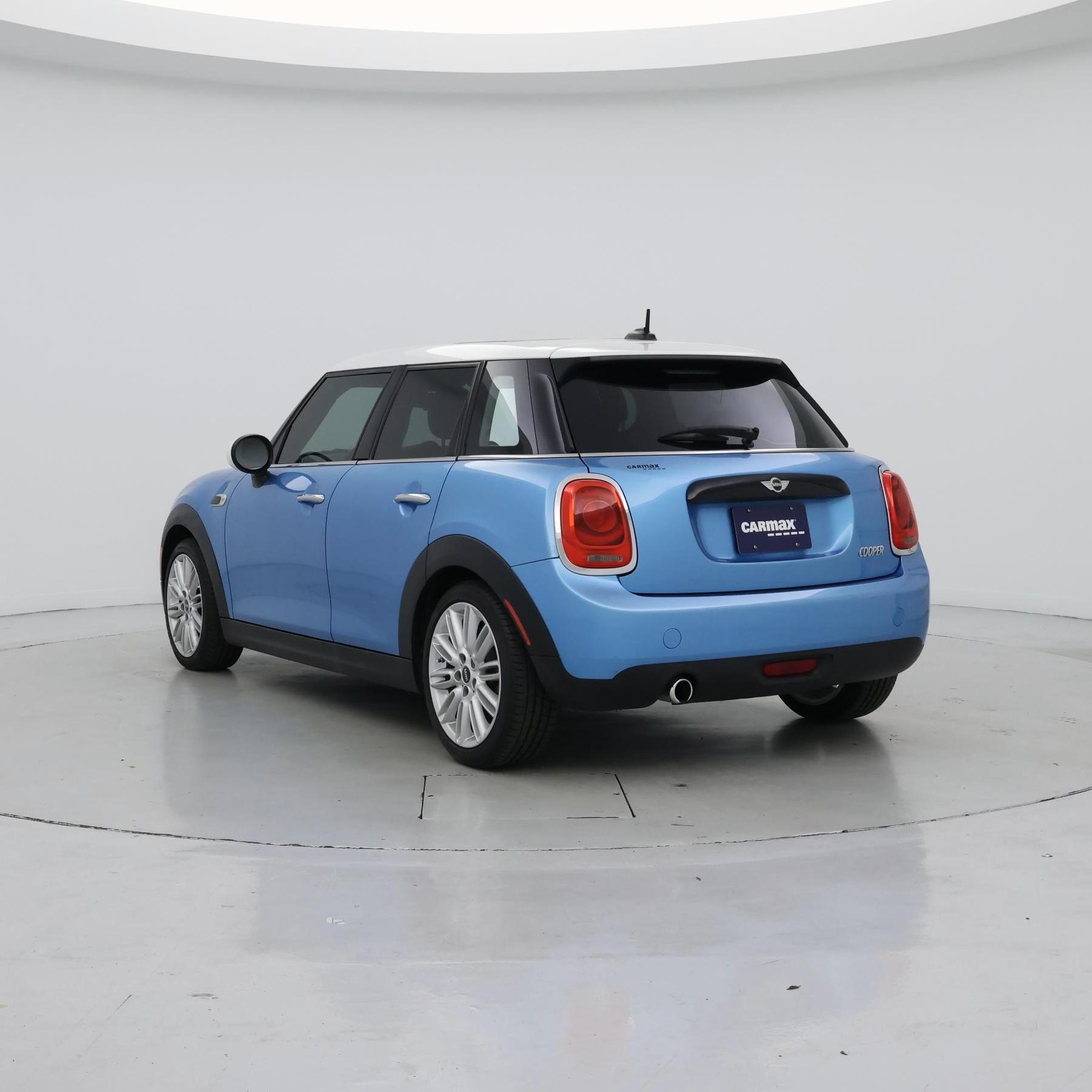 Thumbnail: 2016 MINI Cooper Hardtop - 2