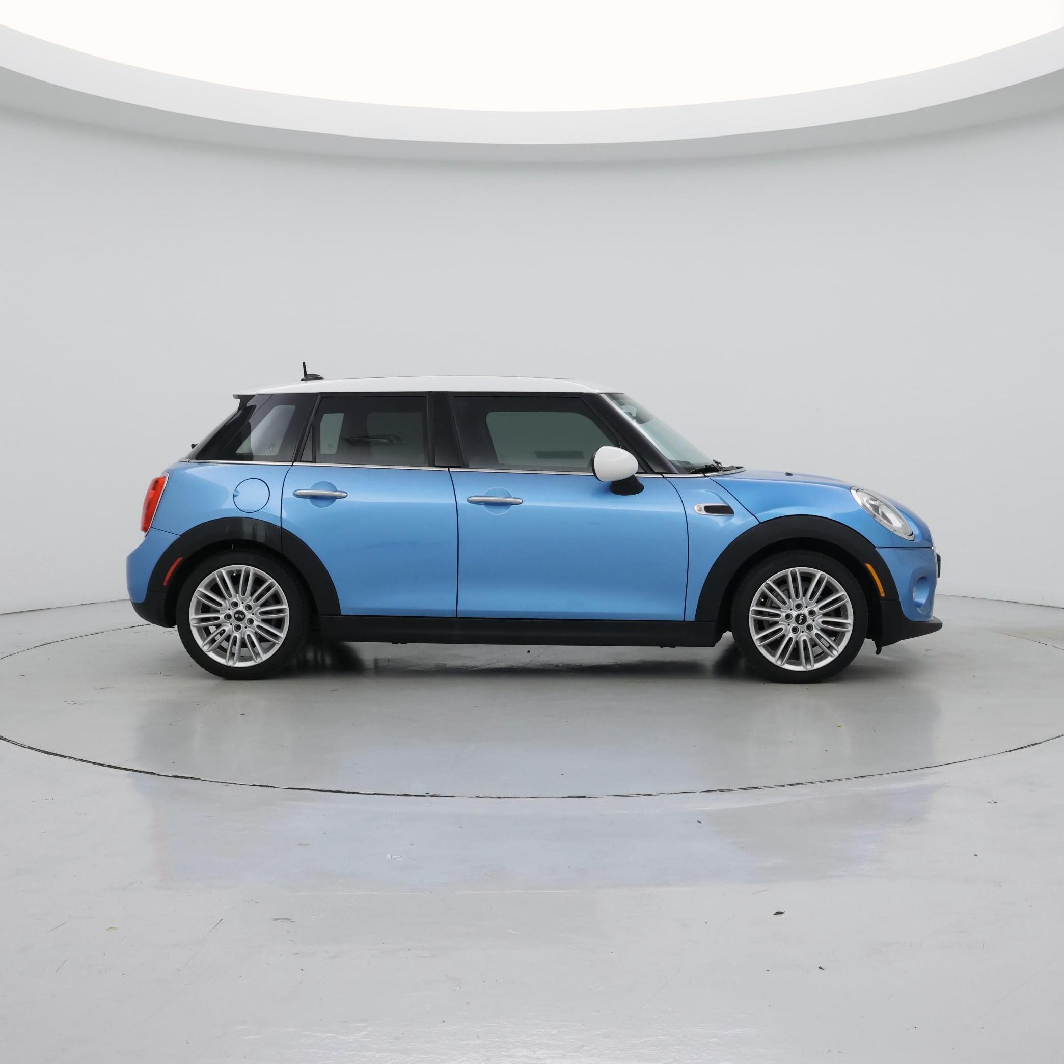 Thumbnail: 2016 MINI Cooper Hardtop - 7