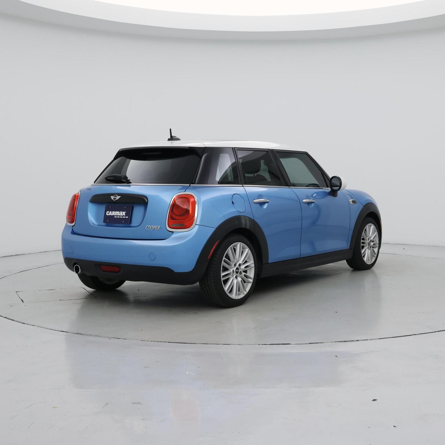 Thumbnail: 2016 MINI Cooper Hardtop - 8