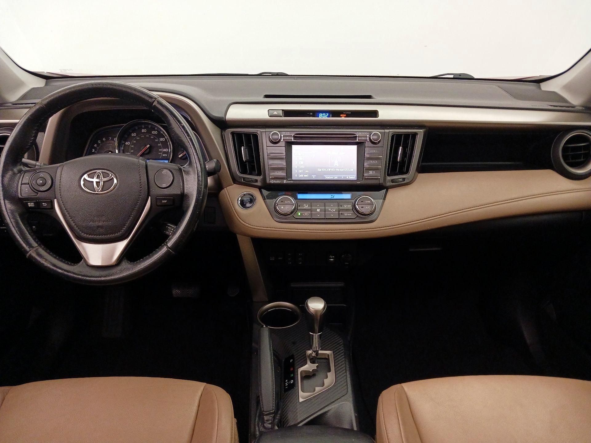 Thumbnail: 2015 Toyota RAV4 - 9