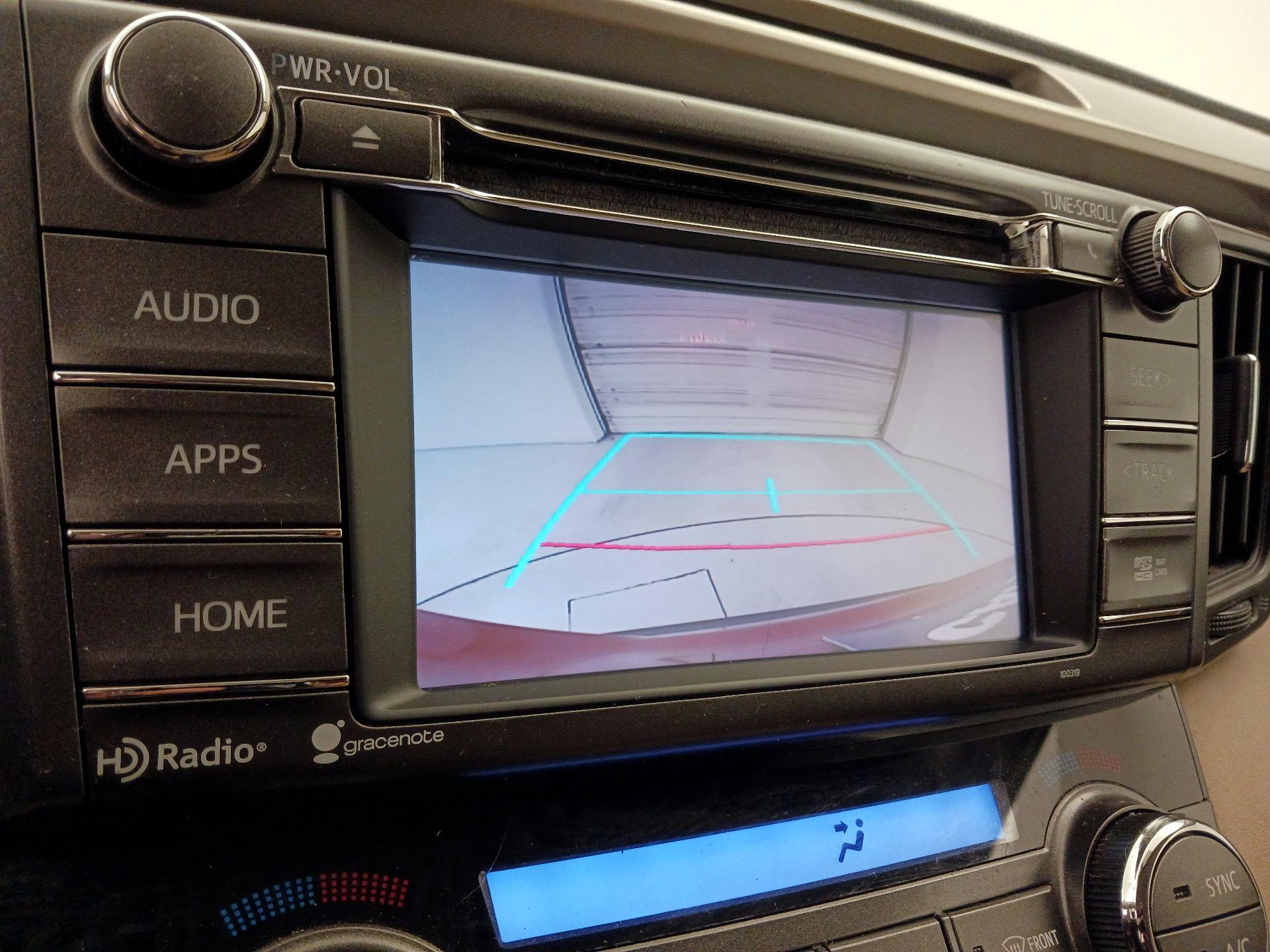 Thumbnail: 2015 Toyota RAV4 - 14