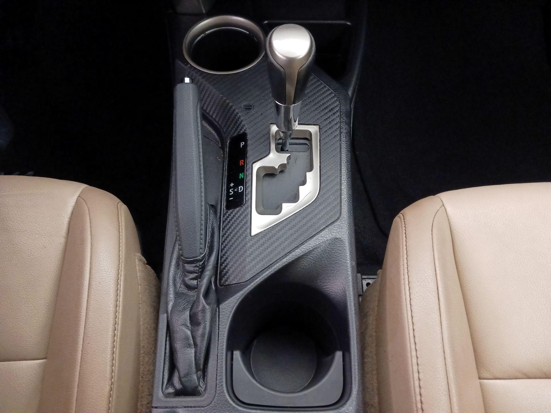 Thumbnail: 2015 Toyota RAV4 - 17