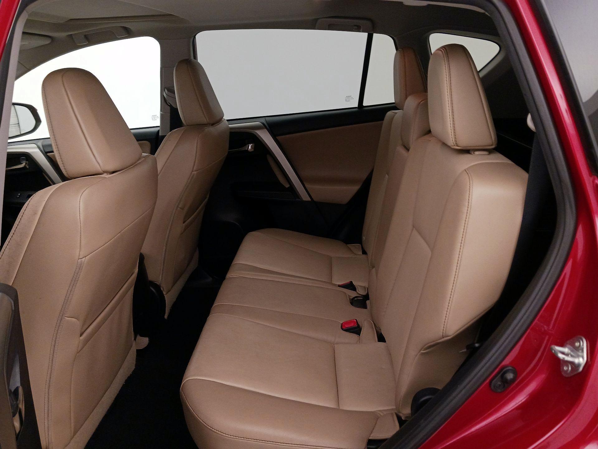 Thumbnail: 2015 Toyota RAV4 - 20