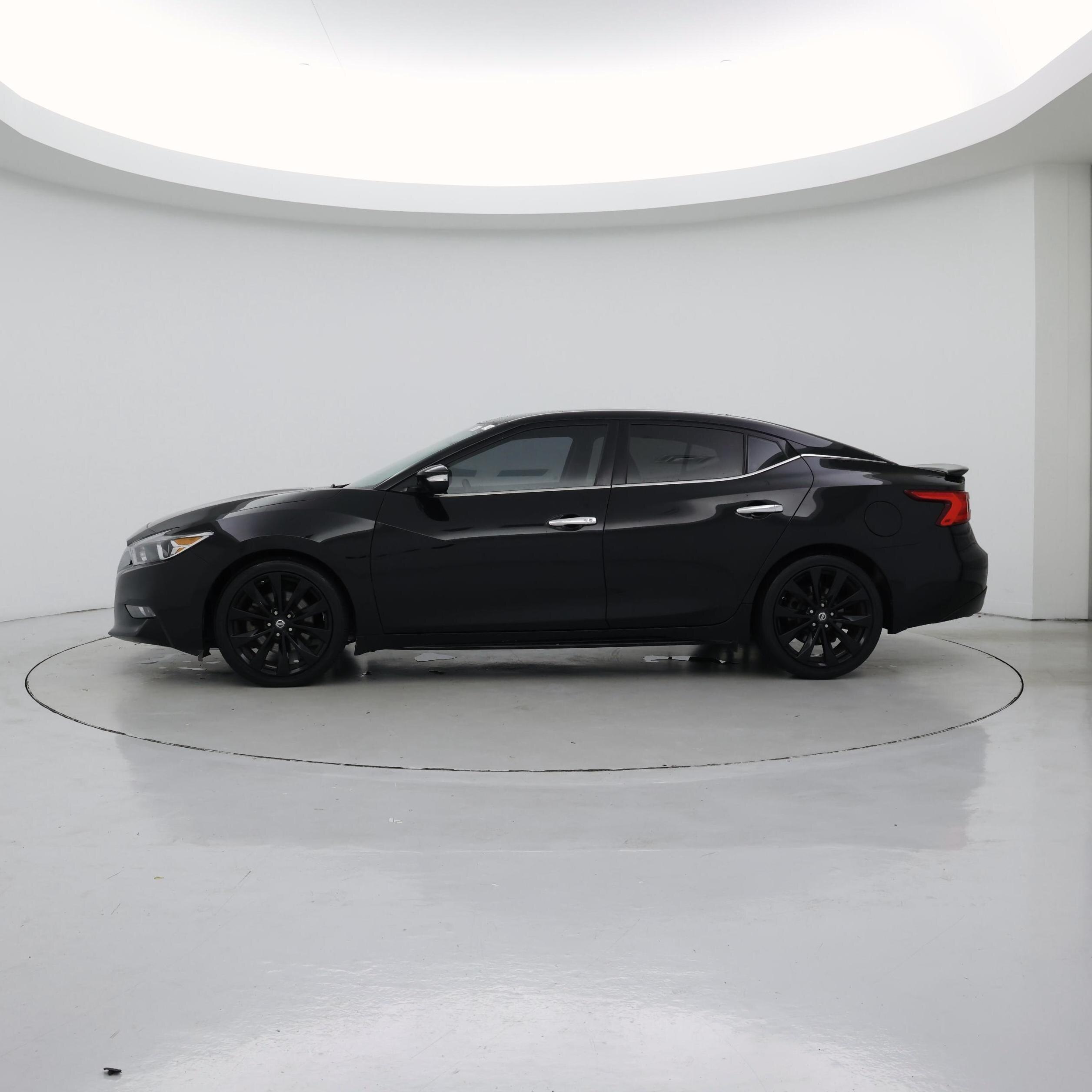 Thumbnail: 2016 Nissan Maxima - 3