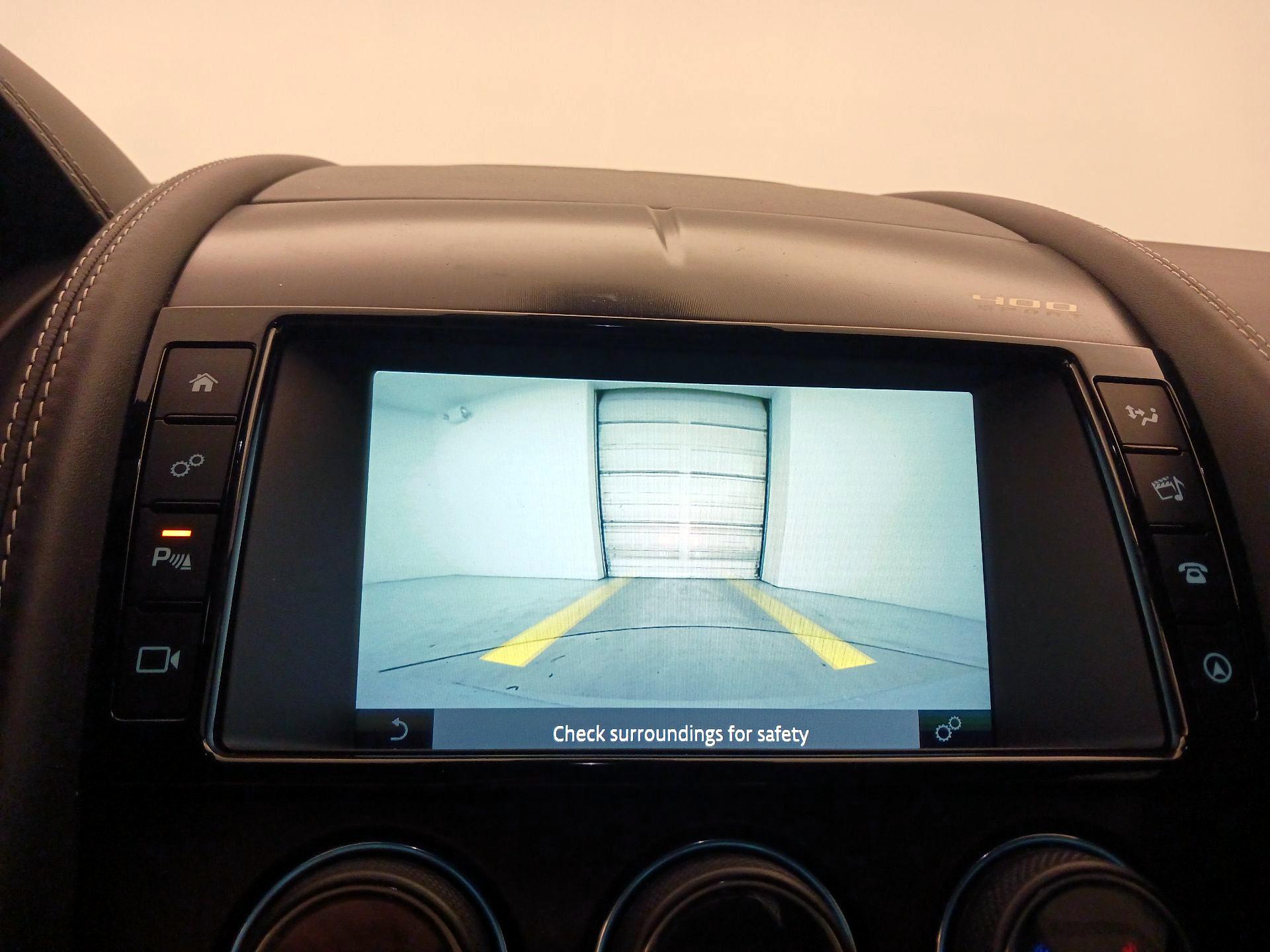 Thumbnail: 2018 Jaguar F-Type - 15