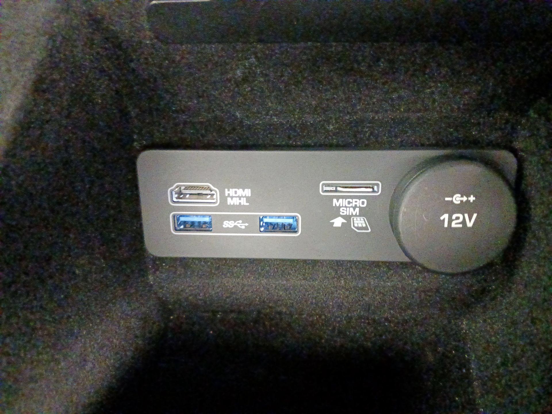 Thumbnail: 2018 Jaguar F-Type - 19