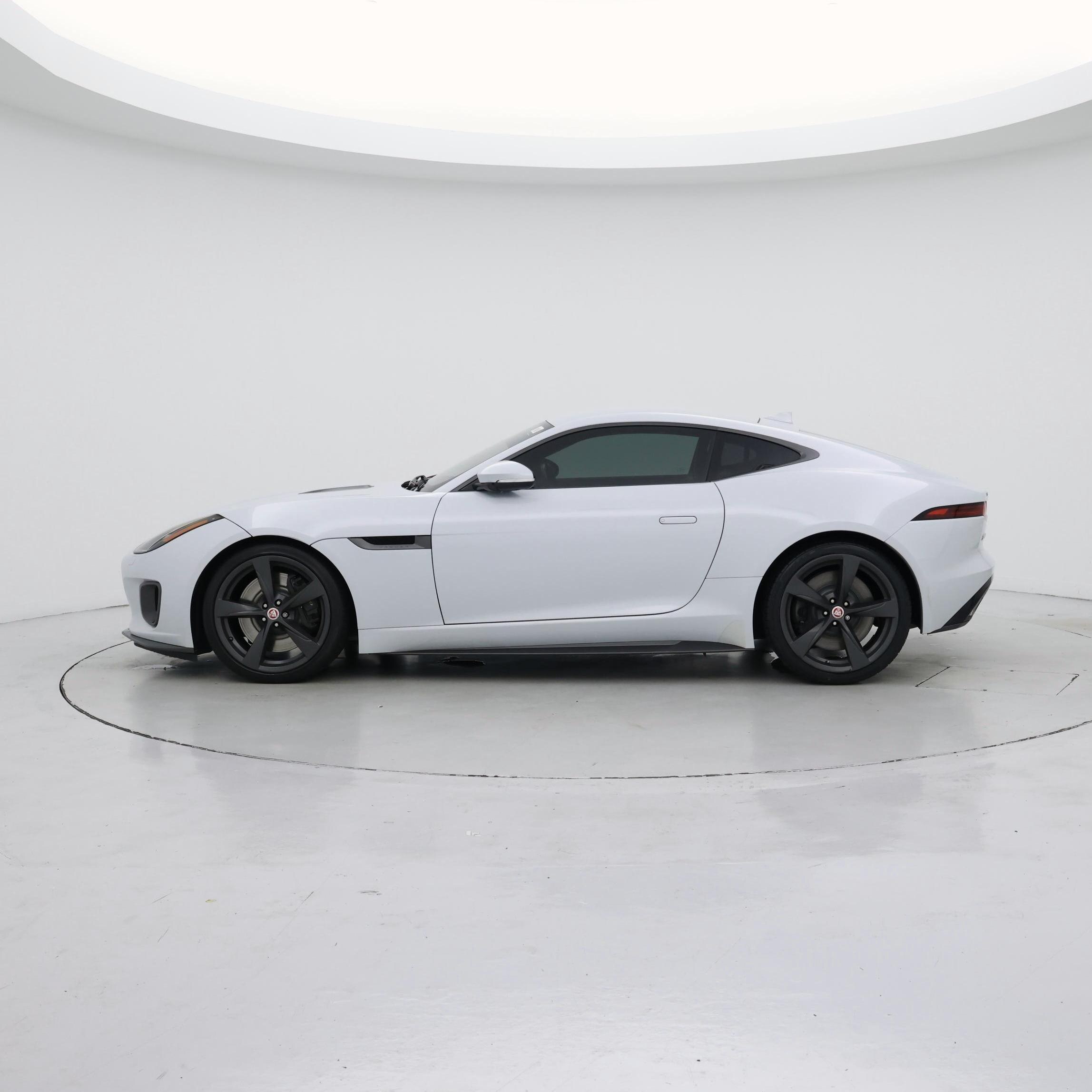 Thumbnail: 2018 Jaguar F-Type - 3