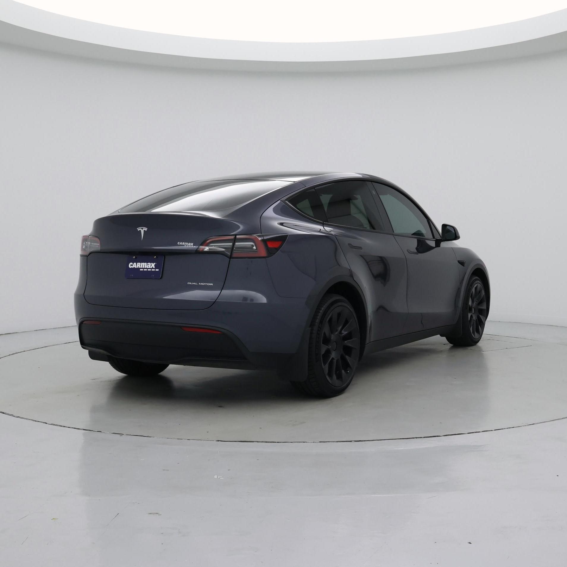 Thumbnail: 2023 Tesla Model Y - 8